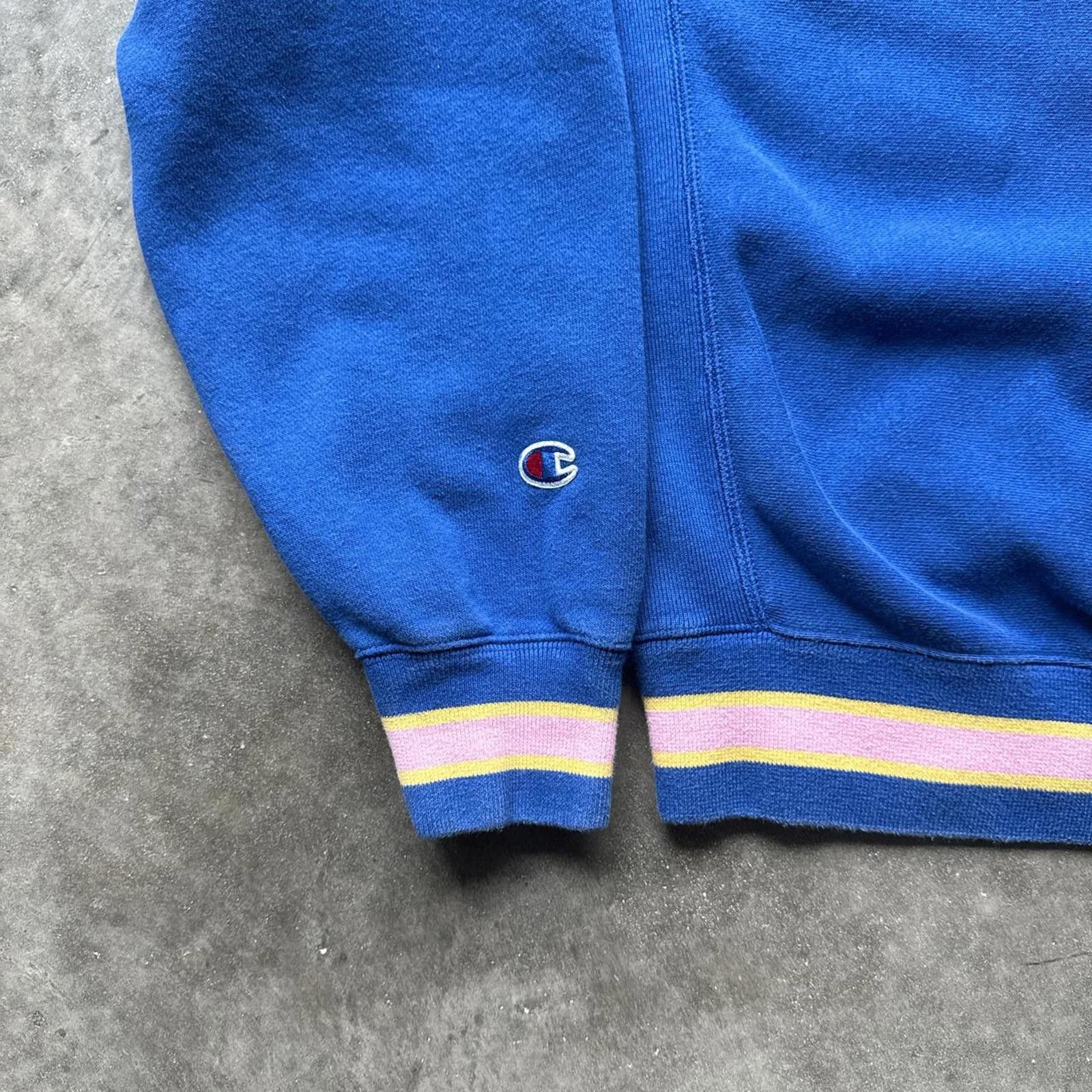 Champion Blue Vintage Y2K Champion Sportswear Crewneck Size US L / EU 52-54 / 3 - 5 Thumbnail