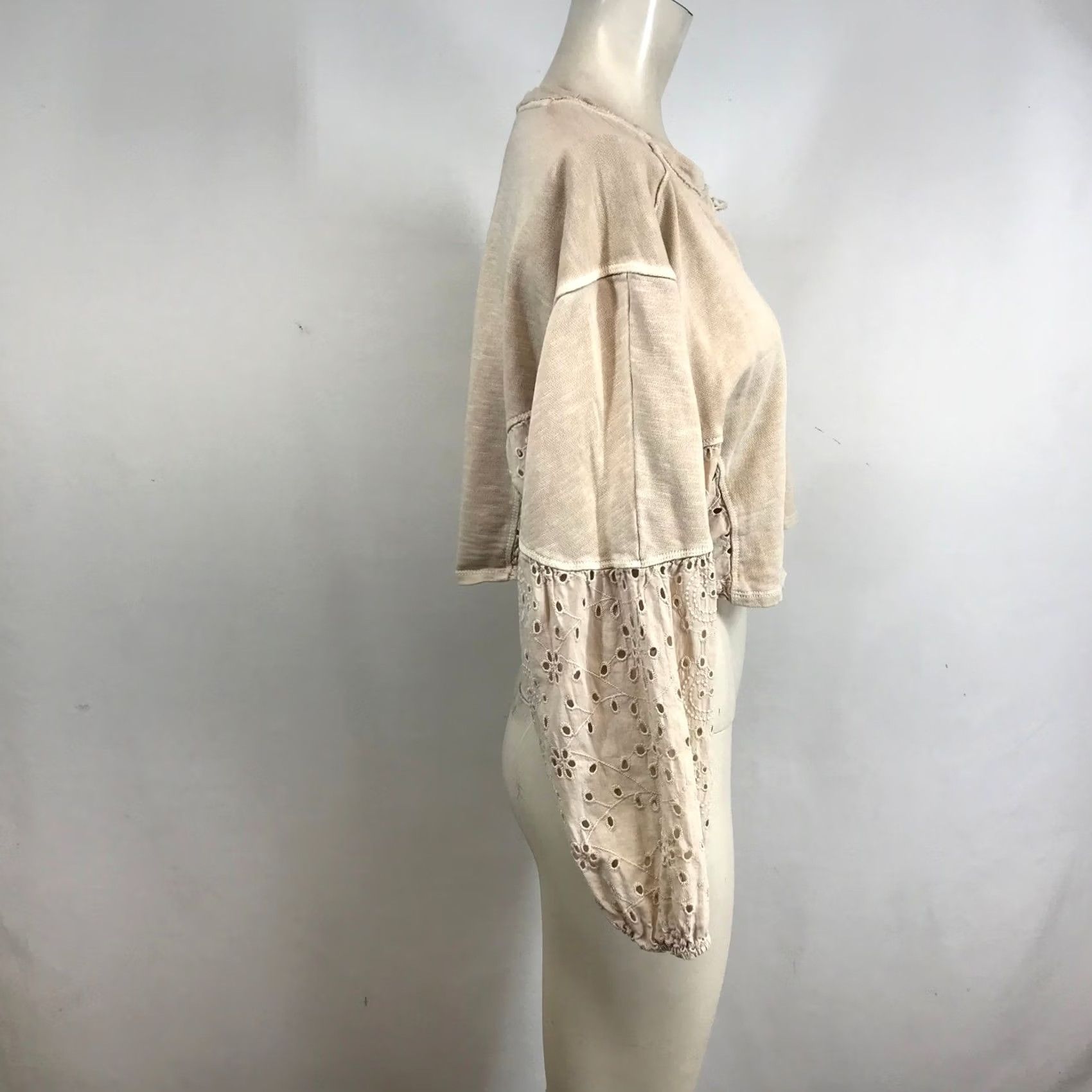 Vintage Pilcro Women Beige Cotton Eyelet Lace Balloon Sleeve Cropped Top S Size S / US 4 / IT 40 - 4 Thumbnail