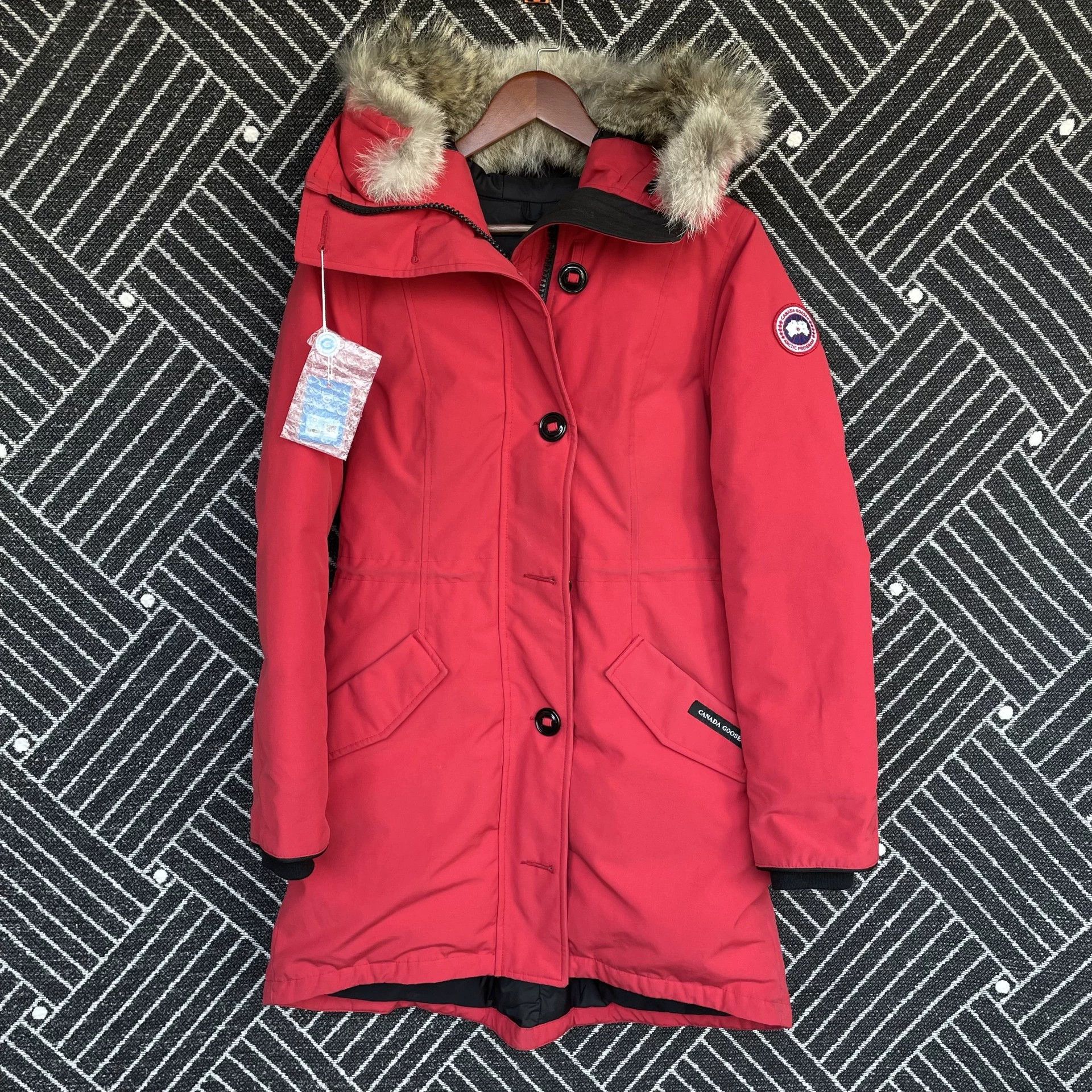 Canada Goose Canada Goose Rossclair Women's Red S 98 New Mid-Length Parka Size S / US 4 / IT 40 - 1 Thumbnail