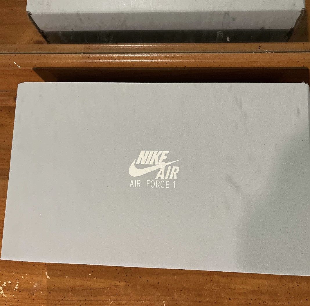 Nike AIR FORCE 1 LOW Size US 9 / EU 42 - 7 Thumbnail
