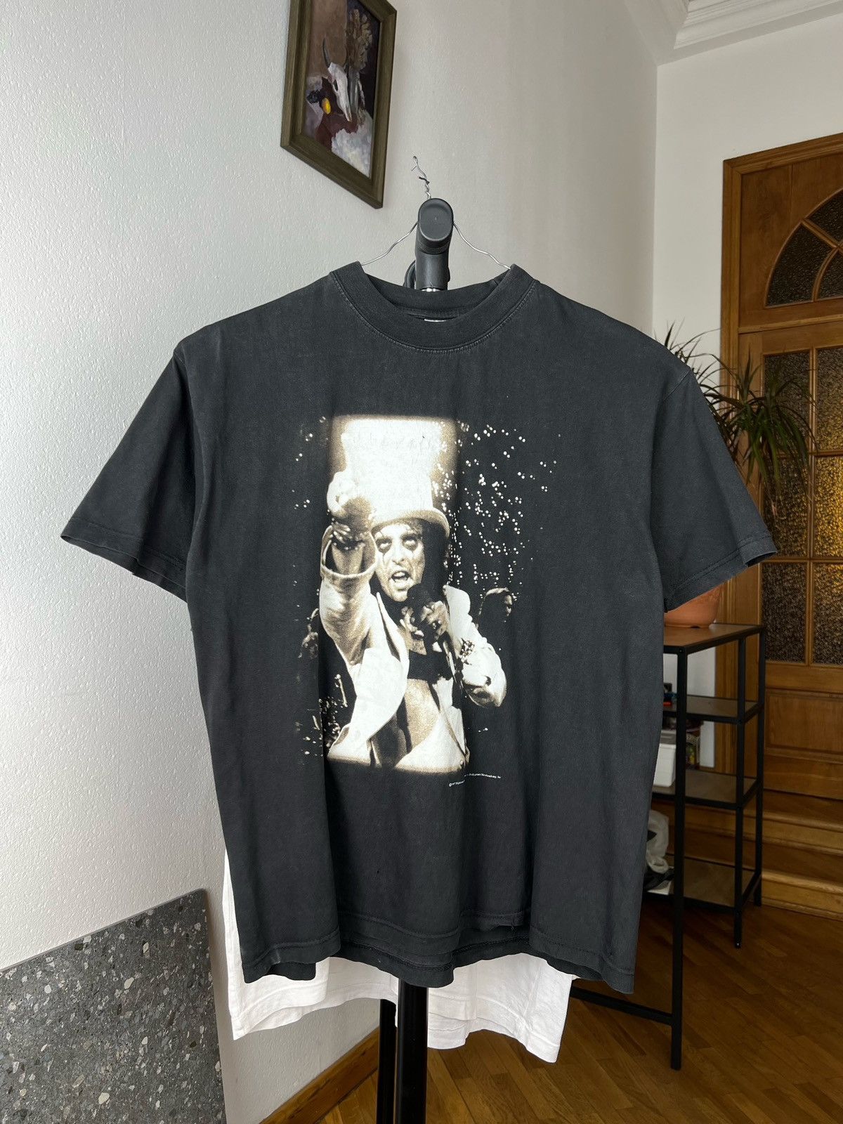 Band Tees × Vintage Vintage 90s Alice Cooper Dirty Diamonds Faded Band T Shirt Size US L / EU 52-54 / 3 - 1 Thumbnail