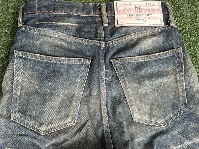 Neighborhood Neighborhood size S Jeans Size US 27 - 4 Thumbnail