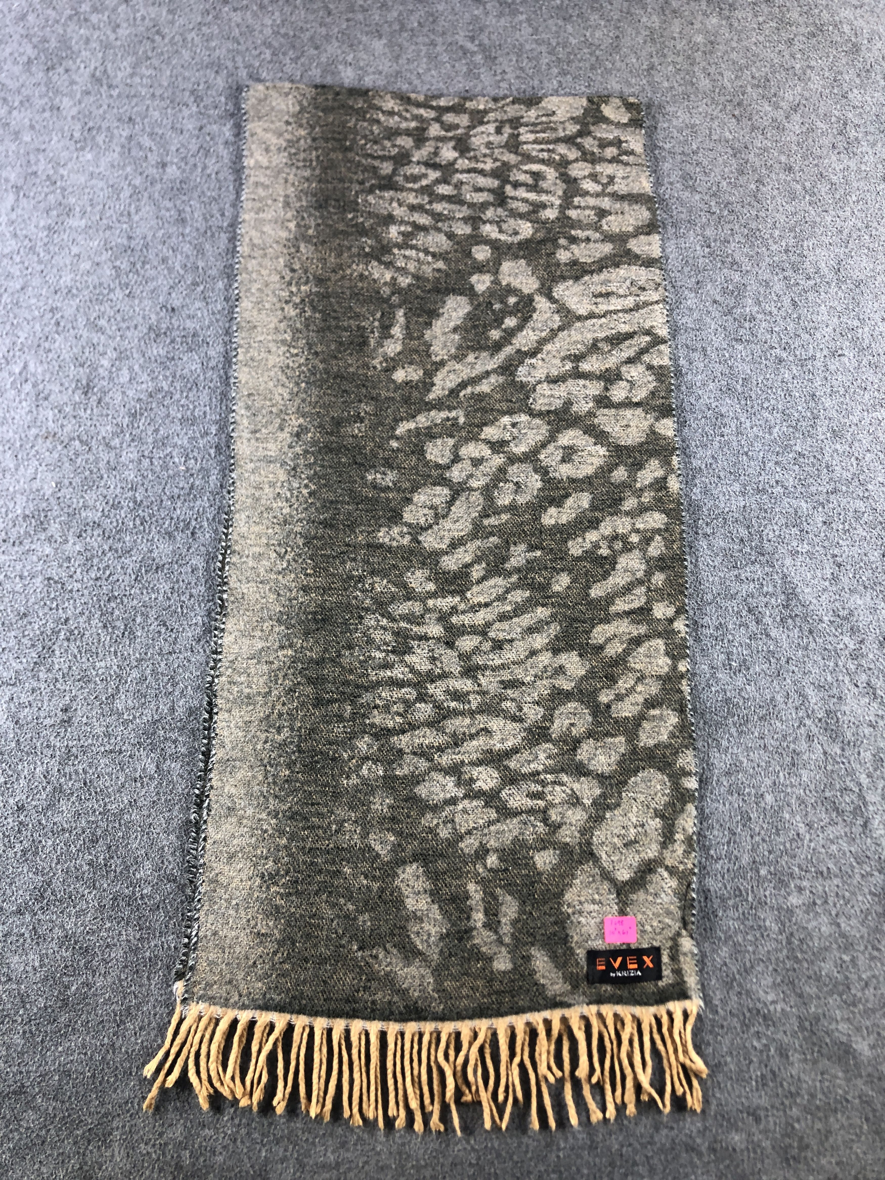Krizia Uomo Krizia Uomo Scarf / Muffler / Neckwear P698 Size ONE SIZE - 2 Thumbnail