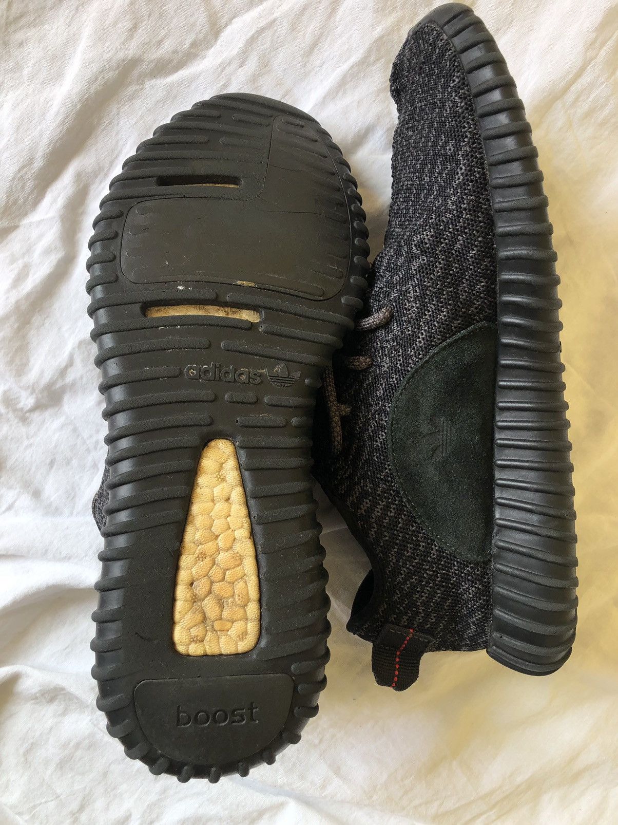 Yeezy adidas Yeezy Boost 350 v1 black pirate Size US 9.5 / EU 42-43 - 2 Thumbnail