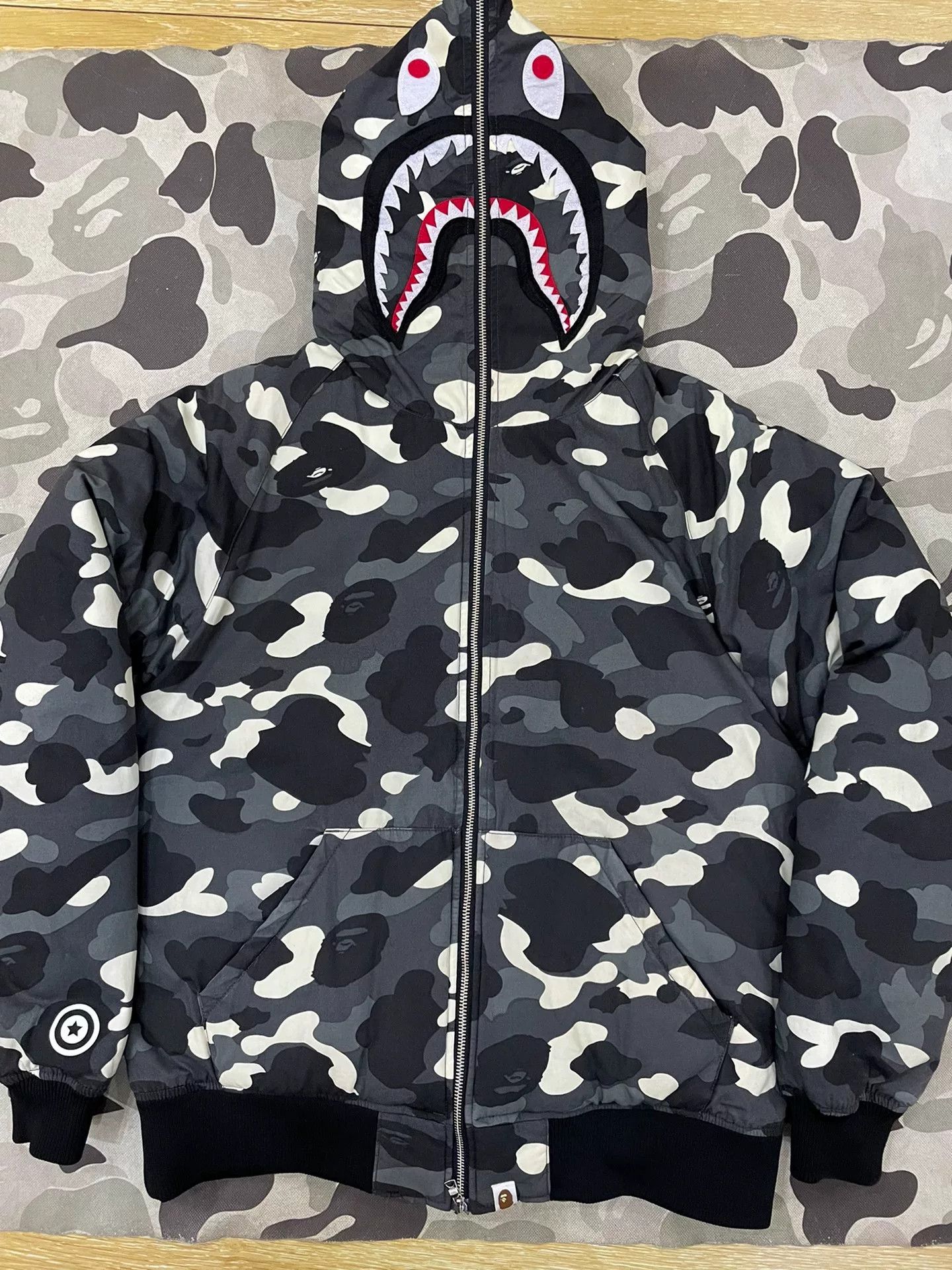 Bape Bape Shark Denim Designer Casual Size US 36 / EU 52 - 1 Thumbnail