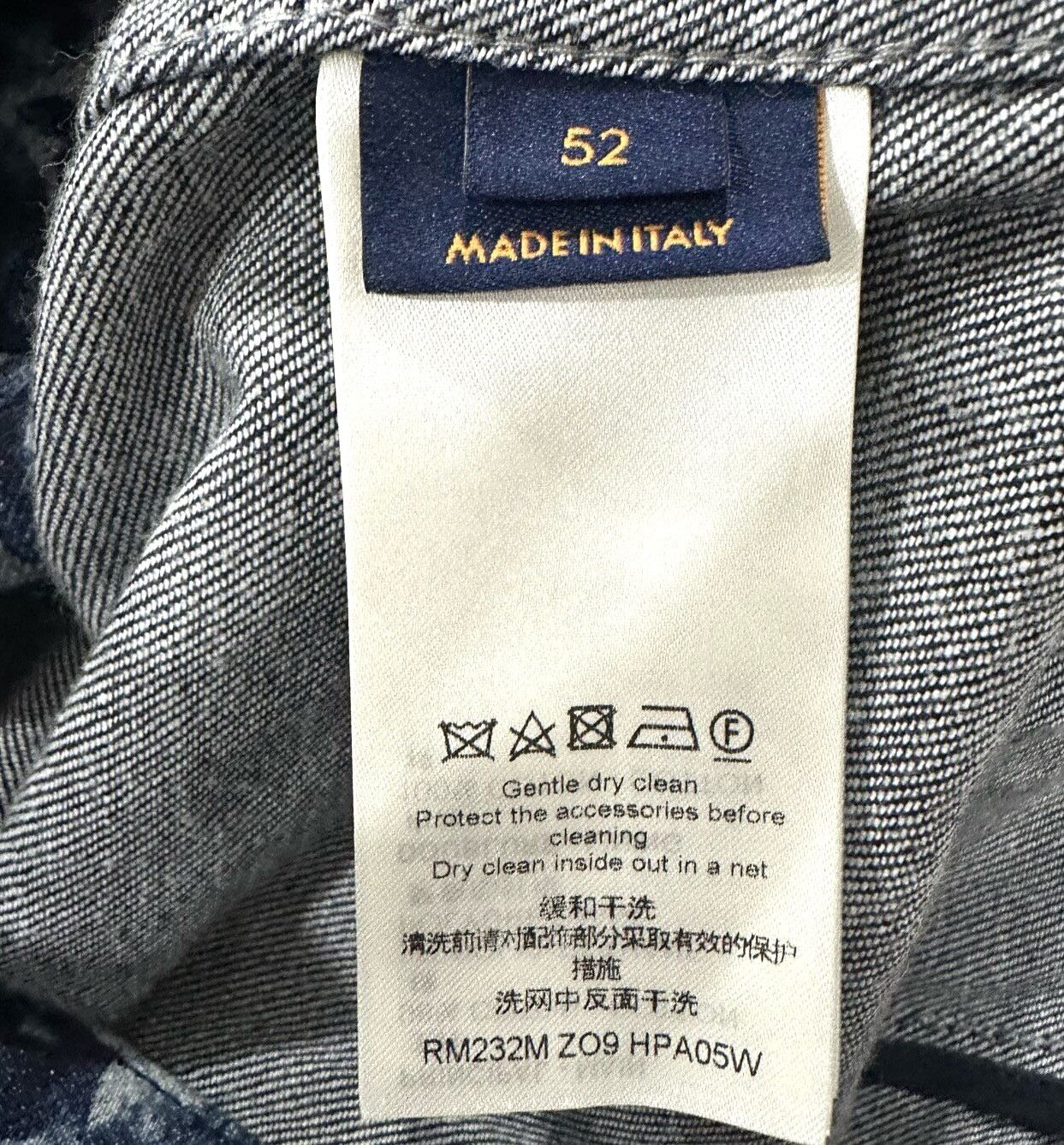 Louis Vuitton Louis Vuitton 52 Monogram Denim Workwear Jacket Washed Blue Size US L / EU 52-54 / 3 - 7 Thumbnail