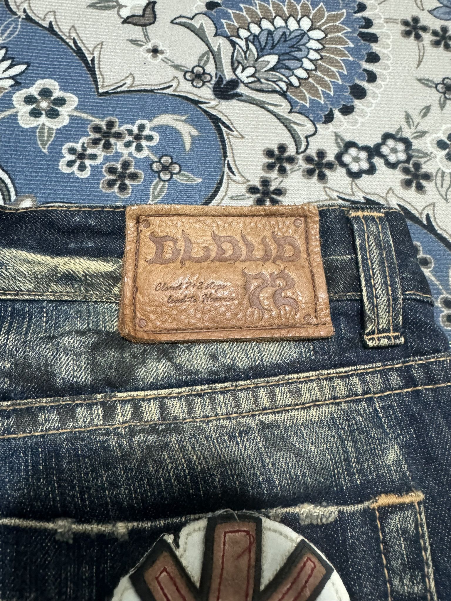 Japanese Brand × Seditionaries Cloud 77 Distressed Skull Patches Jeans Size US 29 - 11 Thumbnail