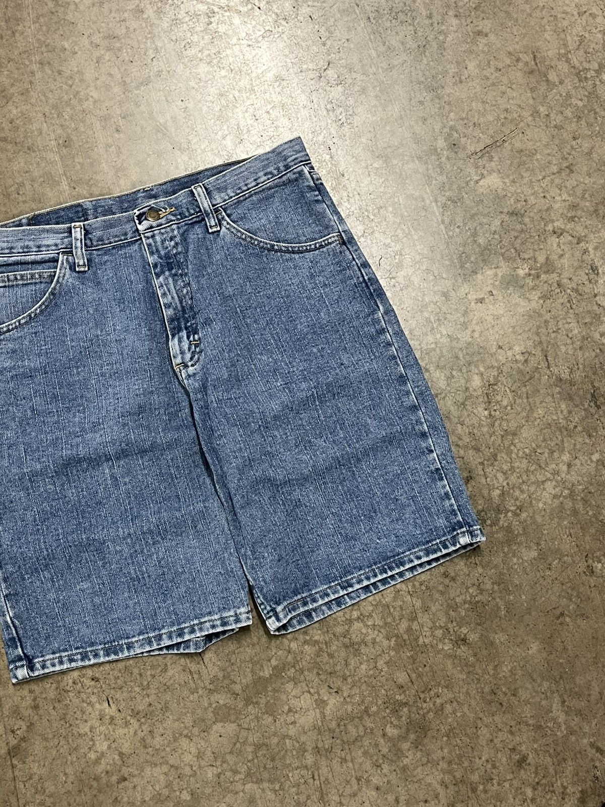 Vintage × Wrangler Vintage jorts baggy fit wrangler streetwear hype skater Size US 32 / EU 48 - 6 Thumbnail