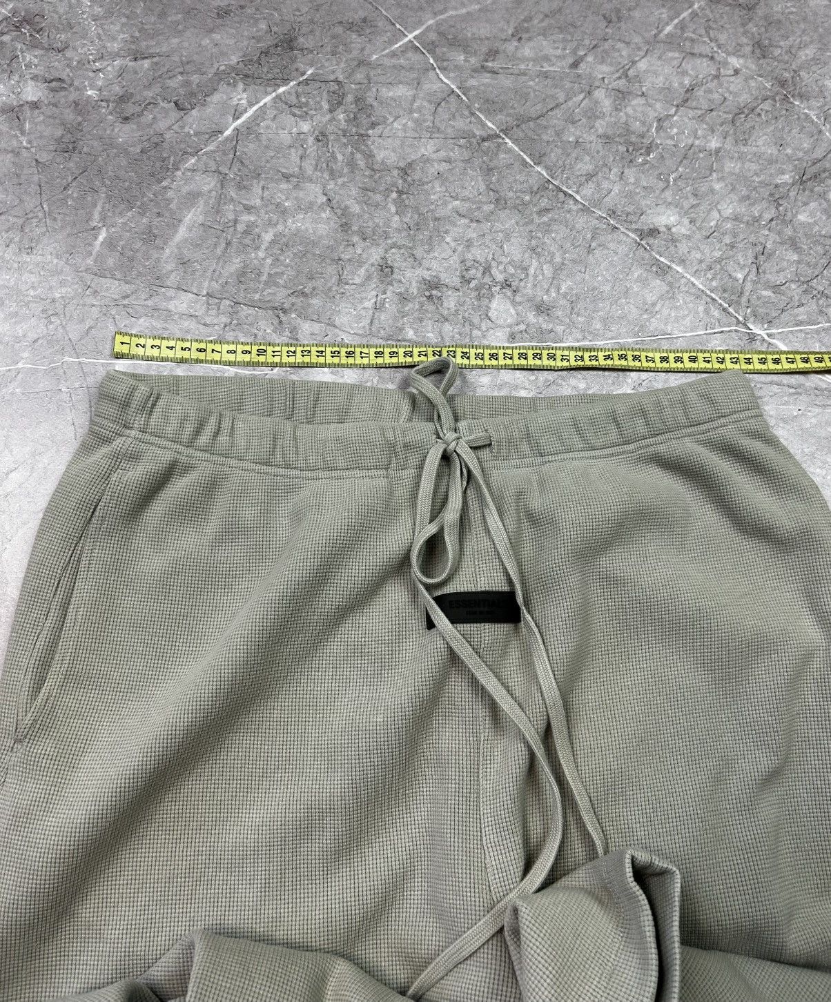 Essentials Fear of God Essentials Baggy Sweatpants Size L Size US 34 / EU 50 - 8 Thumbnail