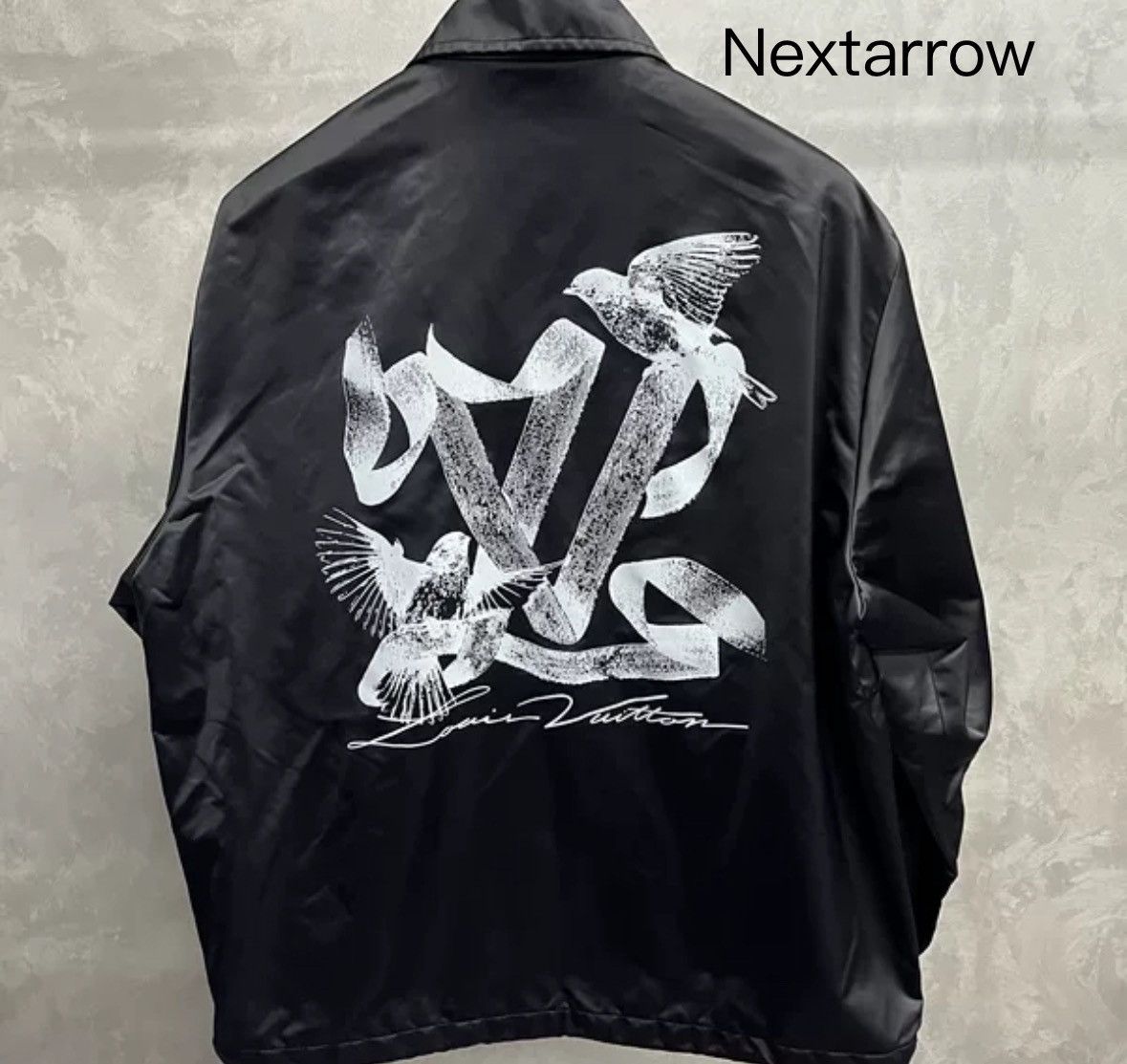 Louis Vuitton Louis Vuitton's latest black signature printed logo jacket Size US M / EU 48-50 / 2 - 2 Thumbnail