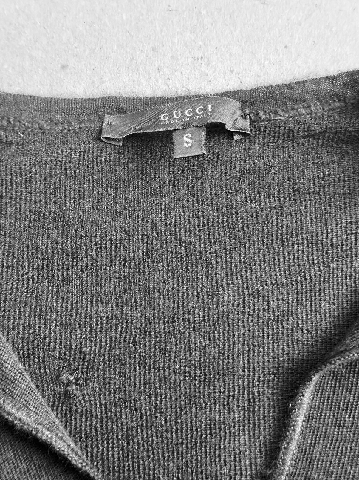 Gucci Tom Ford for Gucci cashmere sweater with a deep neckline Size S / US 4 / IT 40 - 4 Thumbnail
