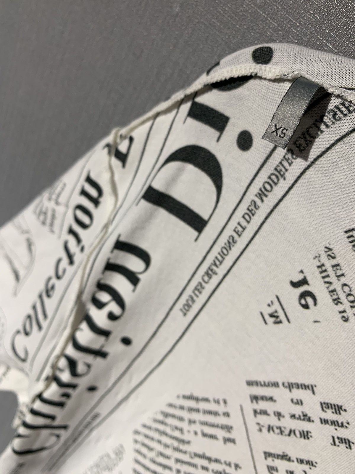 Dior Dior x Daniel Arsham Newspaper Print Tee Beige White Size US M / EU 48-50 / 2 - 5 Thumbnail