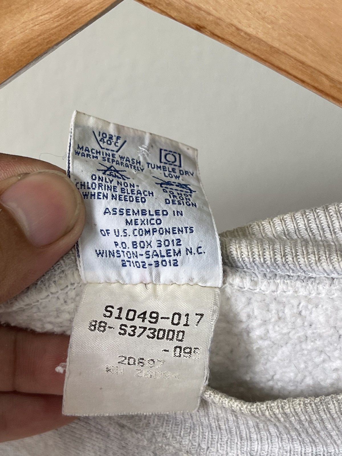 Champion × Vintage 90s Champion Revese Weave VAIL sweatshirt Size US L / EU 52-54 / 3 - 16 Thumbnail