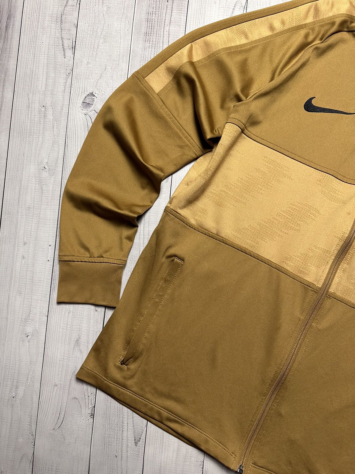 Nike × Vintage Vintage Nike Inter Milan soccer tracksuit size L gold rare Size US L / EU 52-54 / 3 - 4 Thumbnail