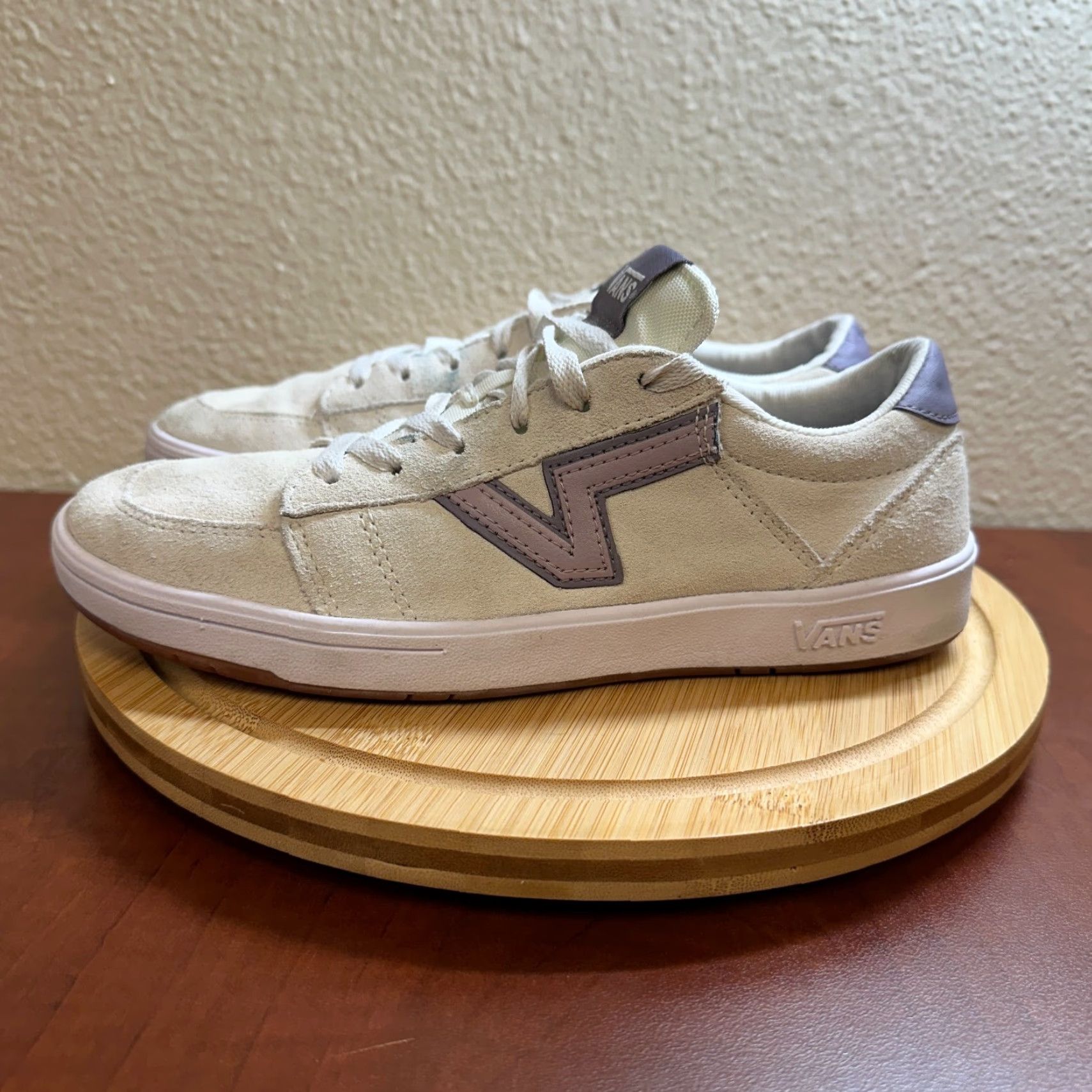 Vans VANS Vintage Womens Sneaker White Suede Low Top Old Skool Lace Up Comfort Leather Logo Sports 90s Mens Womens Girls Size M / US 6-8 / IT 42-44 - 5 Thumbnail