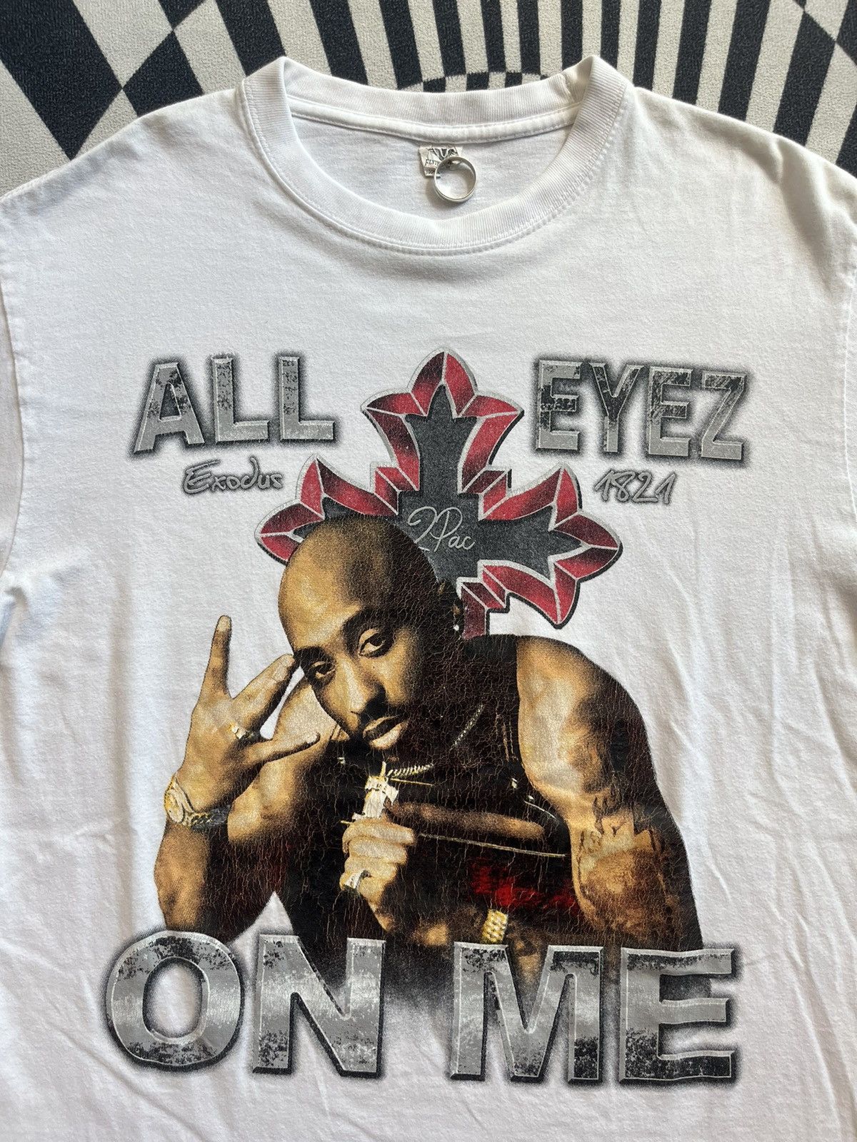 Rap Tees Vintage 2PAC All EYEZ ON ME 00’s Tshirt Size US L / EU 52-54 / 3 - 5 Thumbnail