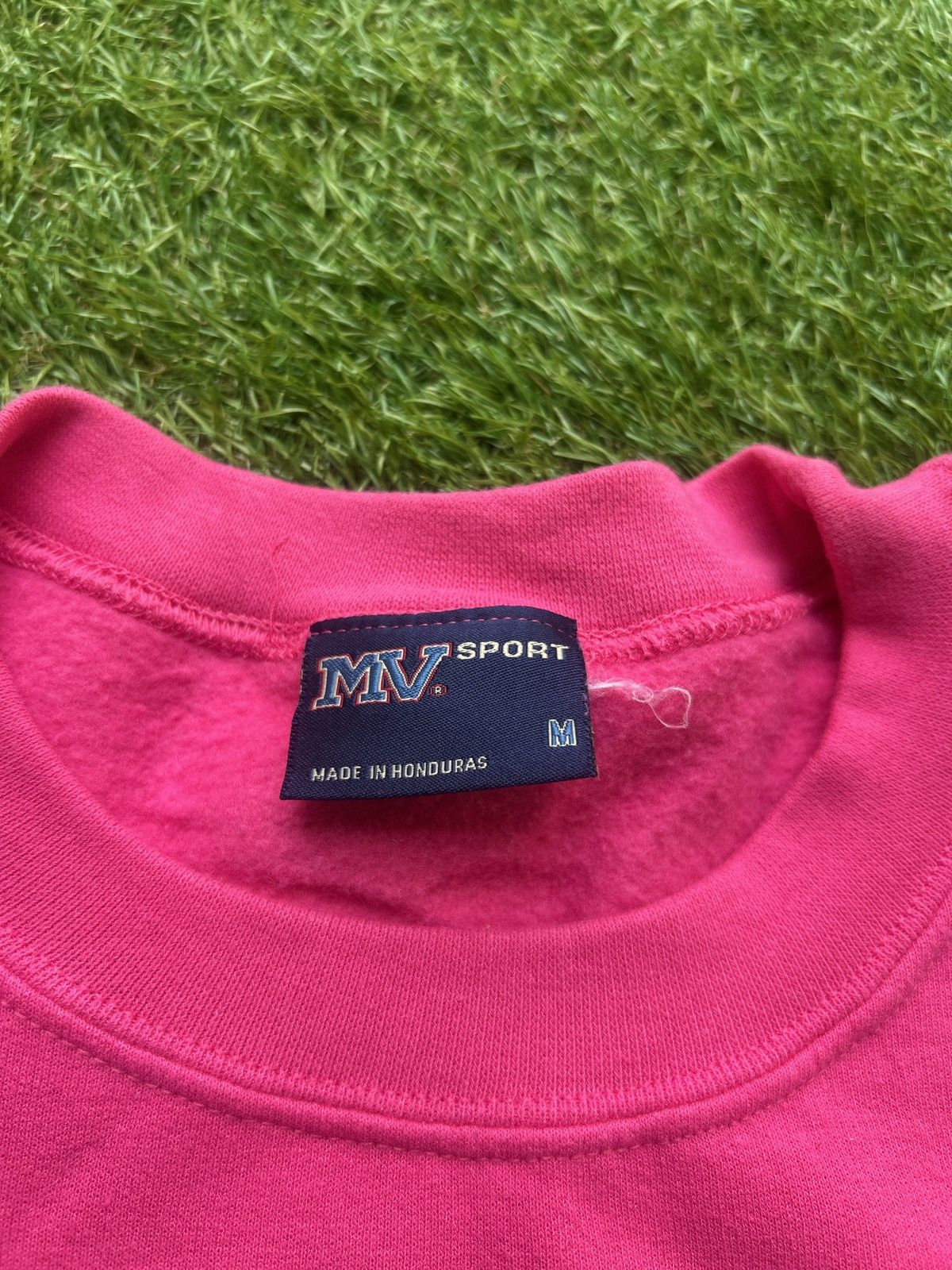 Vintage Georgetown University Sweatshirt Pink MV Sport Crewneck Size US M / EU 48-50 / 2 - 3 Thumbnail