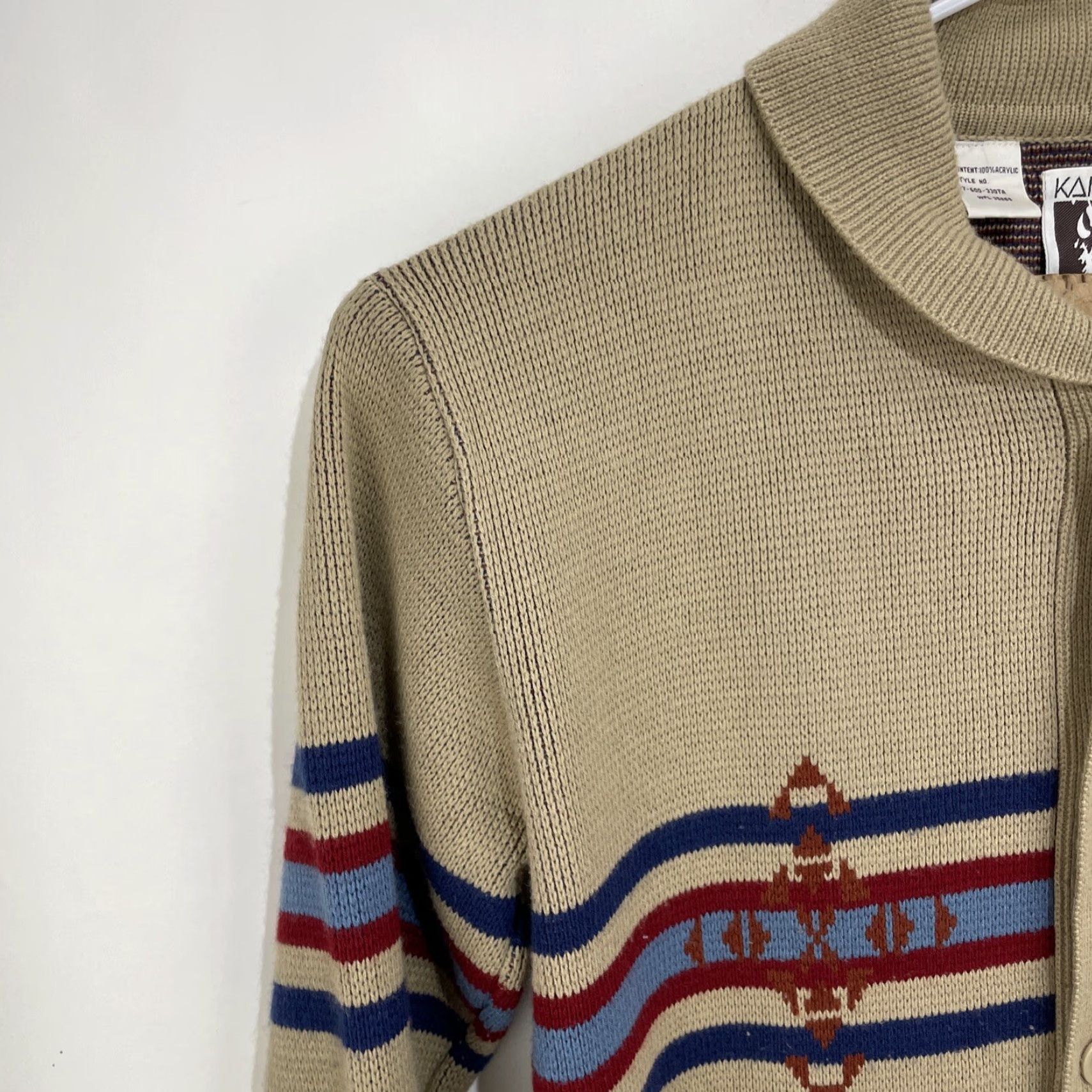 Armani VINTAGE Karman Cardigan Sweater Aztec Striped L Tan Womens? Size L / US 10 / IT 46 - 6 Thumbnail