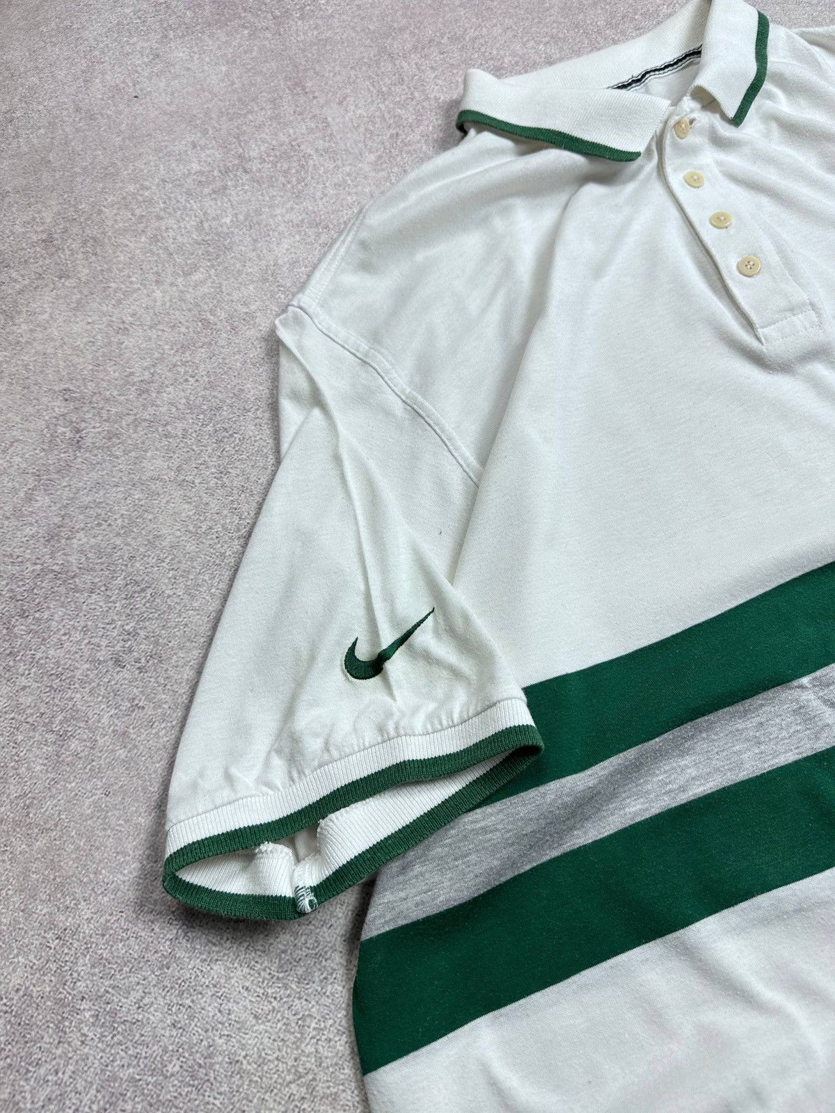 Nike Vintage Nike Court Andre Agassi Y2K Tennis Polo Shirt L Size US L / EU 52-54 / 3 - 5 Thumbnail
