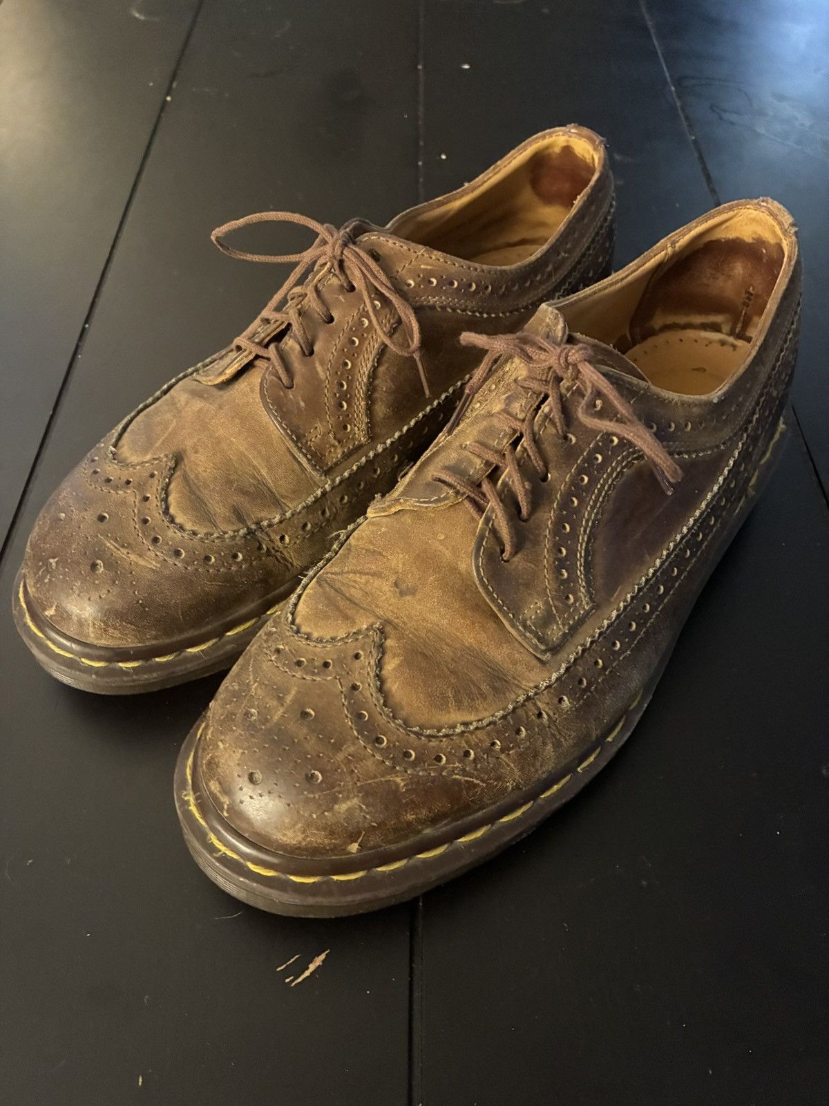 Dr. Martens Dr Martens Brown Brogue 3989 leather wingtip oxford england Size US 8 / EU 41 - 1 Thumbnail