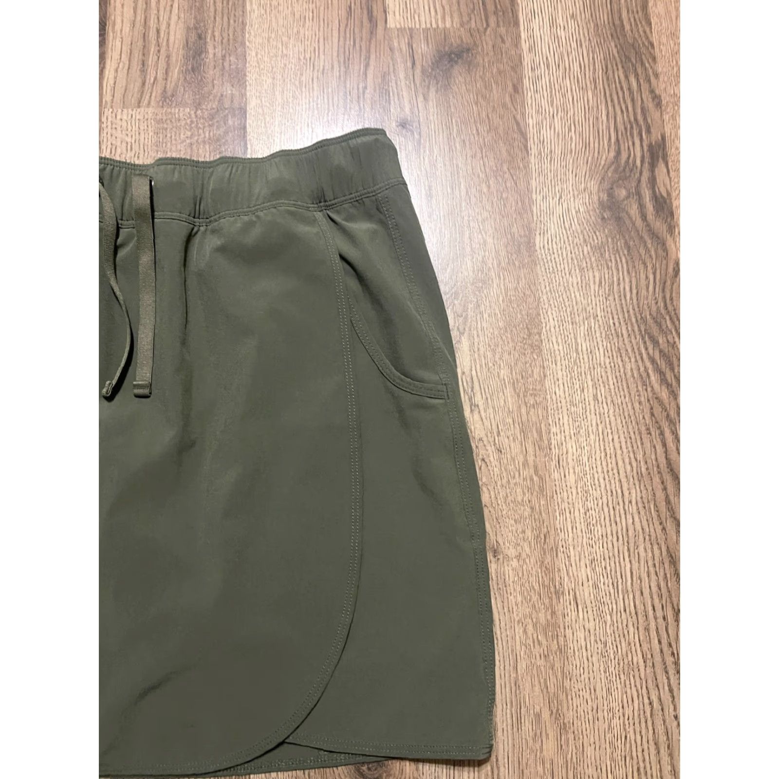 Patagonia Patagonia Skirt Women's Size Medium Olive Green Mini Tie Waist Casual Size 32" / US 10 / IT 46 - 4 Thumbnail
