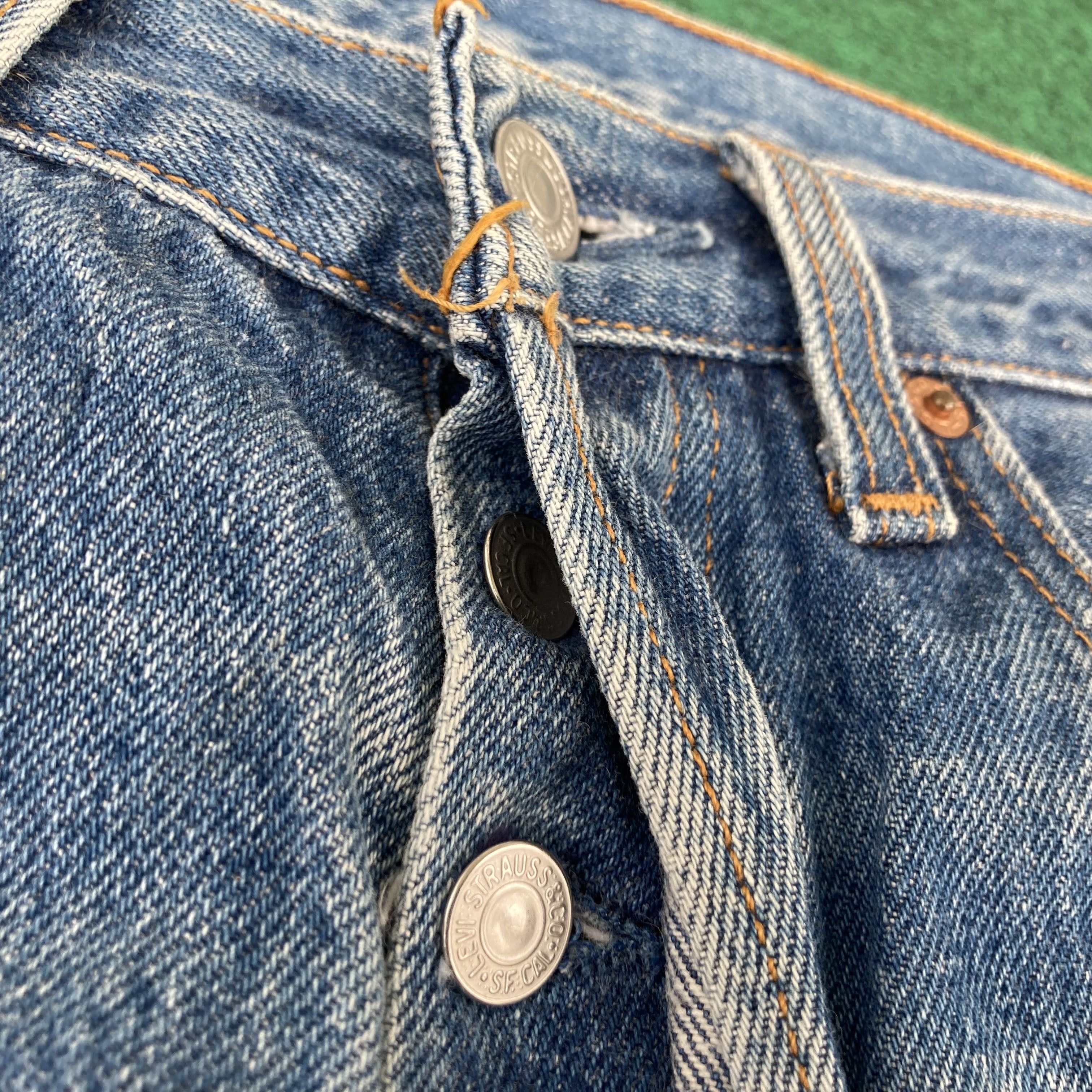 Levi's × Vintage Vtg Levis 501 Distressed Ripped Light Blue Bleach Punk Jeans Size US 31 - 4 Thumbnail