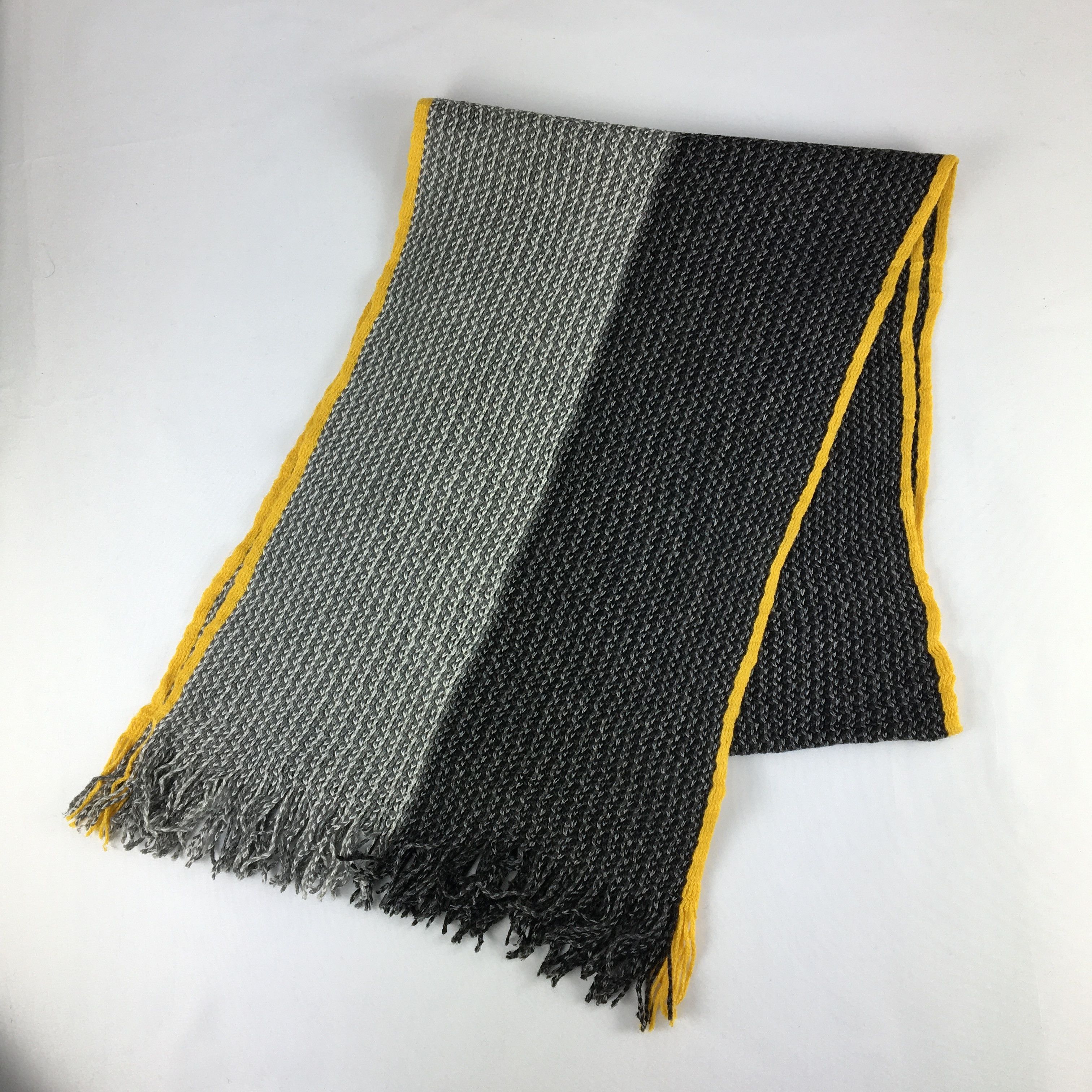 Paul Smith Vintage Paul Smith Scarf Muffler Knit Wool Winter Scarves . Size ONE SIZE - 2 Thumbnail