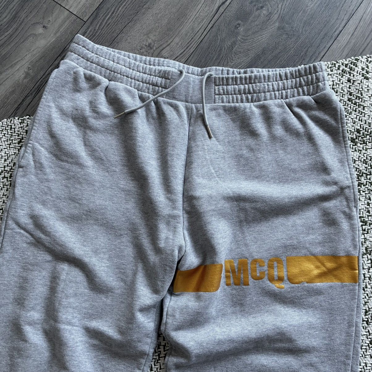 Alexander McQueen Alexander McQueen Graffiti Joggers in Grey Melange Size US 34 / EU 50 - 3 Thumbnail