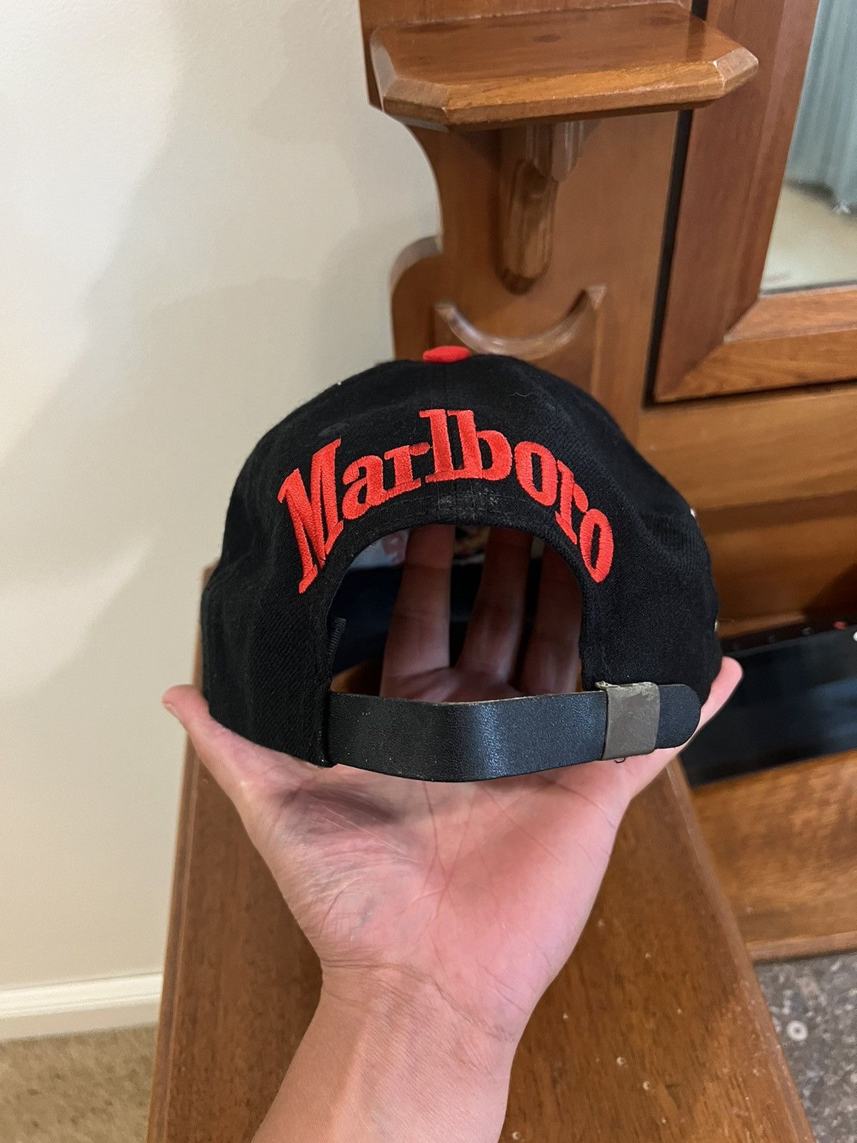 Marlboro × Marlboro Adventure Team × Vintage Vintage 90s Marlboro Strapback Size ONE SIZE - 3 Thumbnail