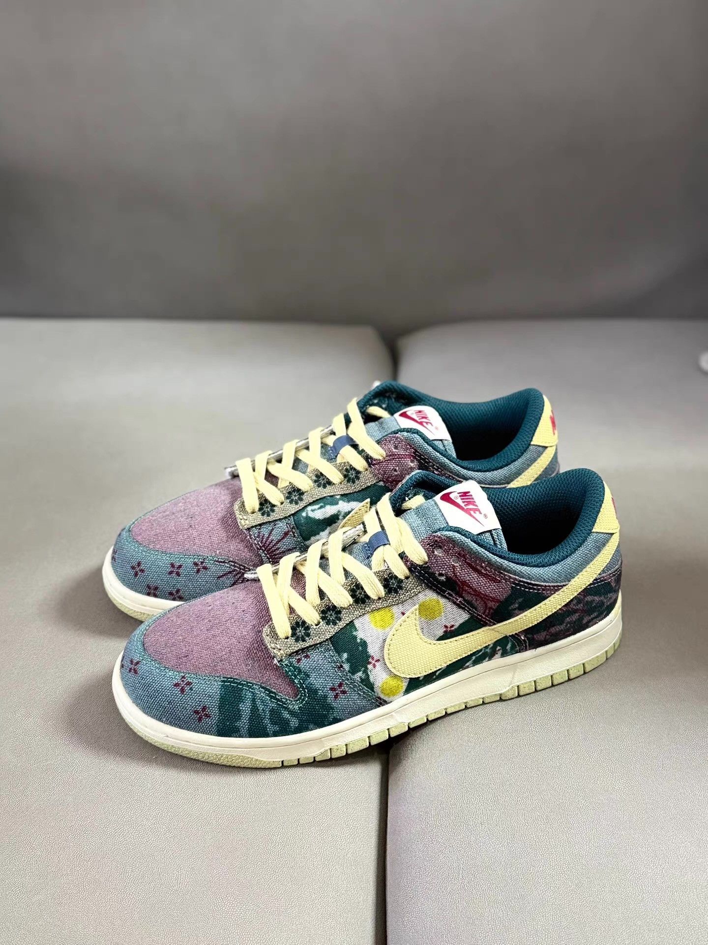 Nike Nike Dunk SP Community Garden Blue and yellow Ｑ20 Size US 8 / EU 41 - 2 Thumbnail
