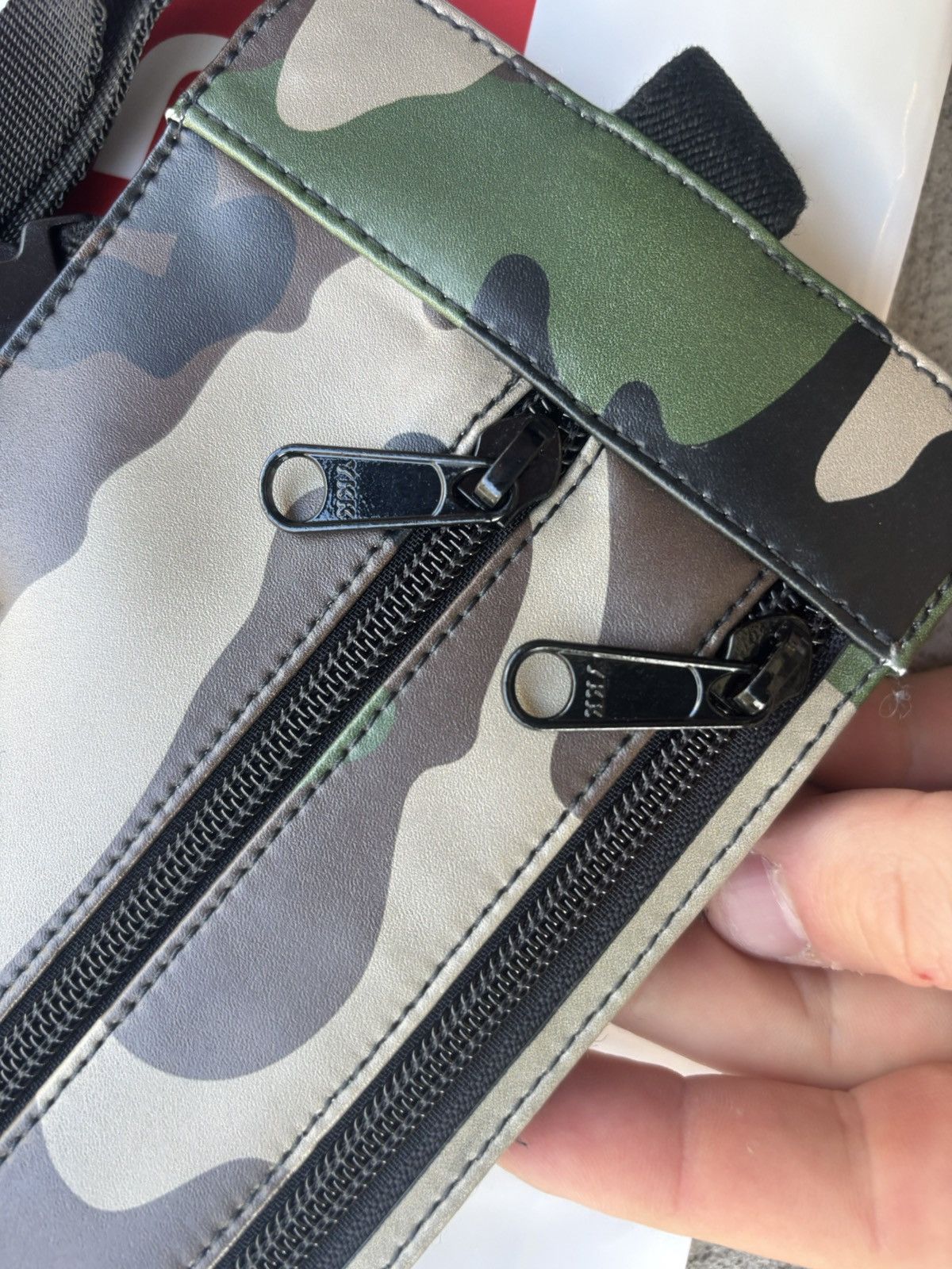 Supreme Leather waist shoulder supreme pouch Size ONE SIZE - 4 Thumbnail