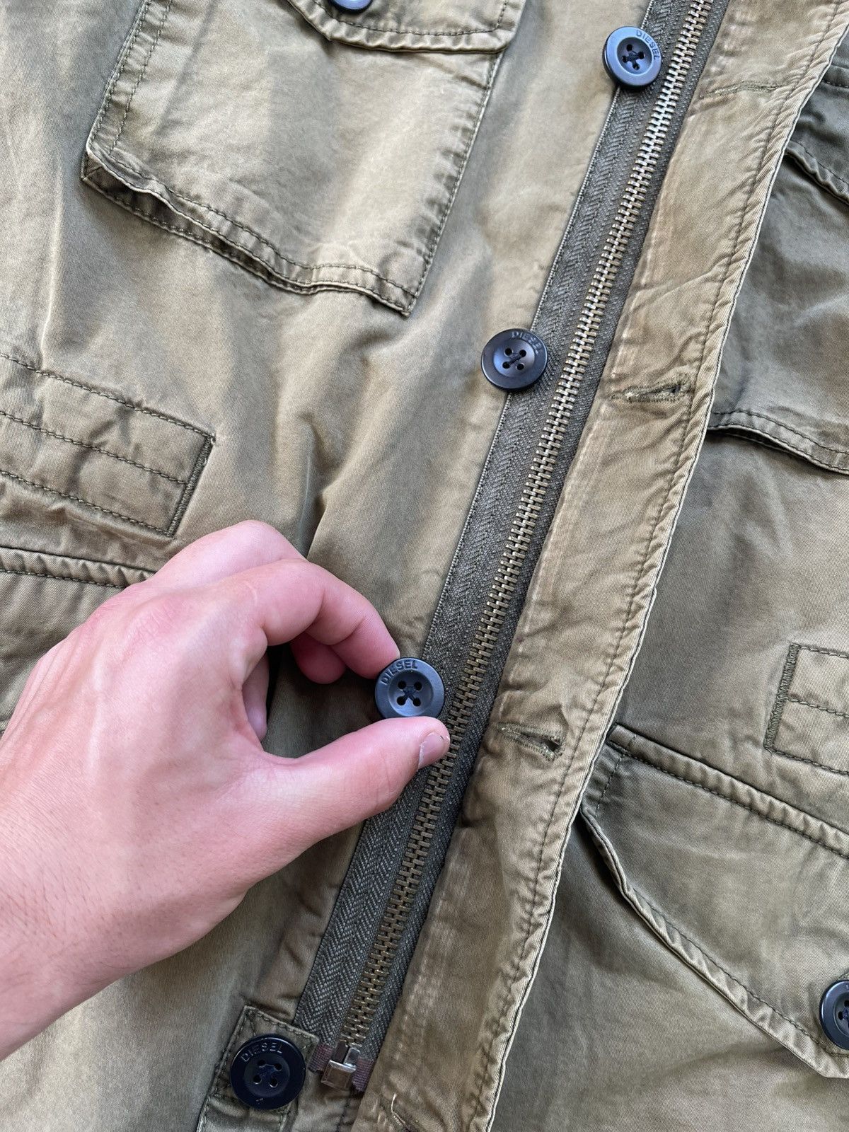 Other Y2K Vintage Diesel Multi-pocket Khaki Faded Jacket Size US S / EU 44-46 / 1 - 8 Thumbnail