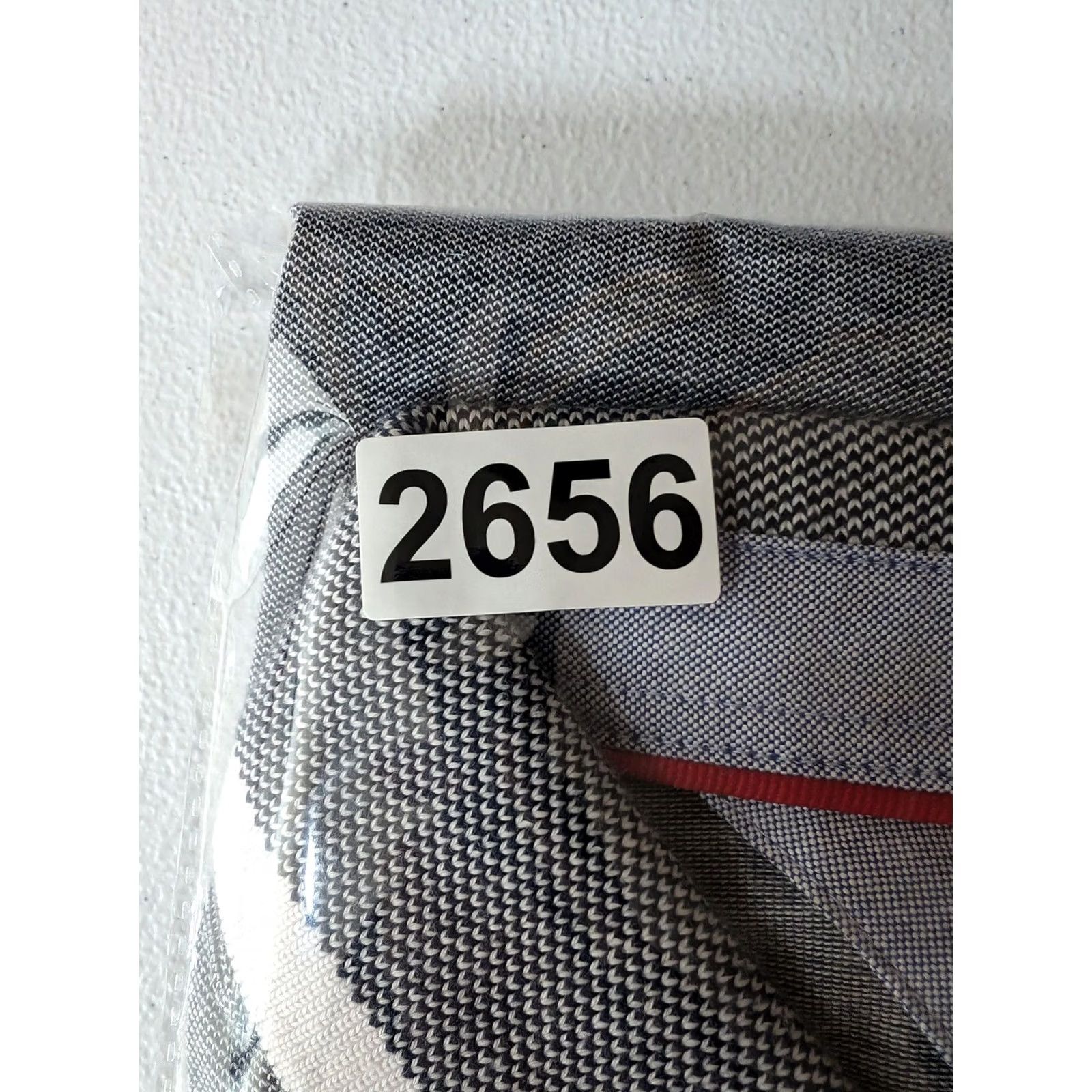 Tommy Hilfiger VINTAGE? No. Tommy Hilfiger Polo Shirt Mens 2XL Gray Custom Fit TOMMY Spell Out Logo Stretch Size US XXL / EU 58 / 5 - 7 Thumbnail
