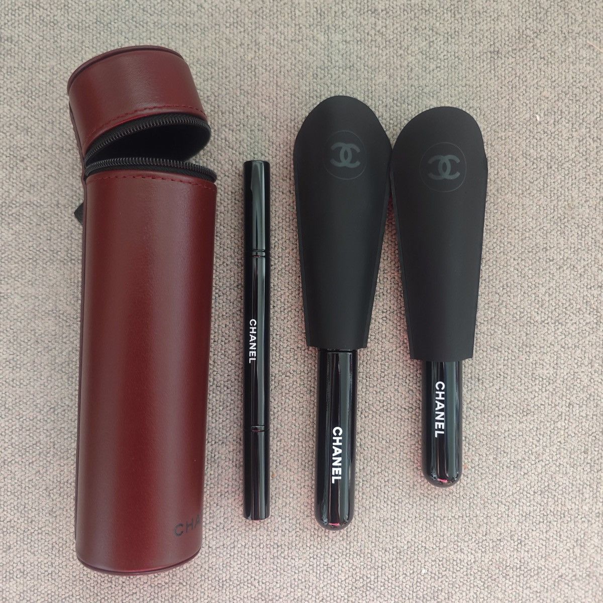 Chanel Chanel Limited Edition Code Couleur makeup set in Rouge Noir Size ONE SIZE - 13 Thumbnail