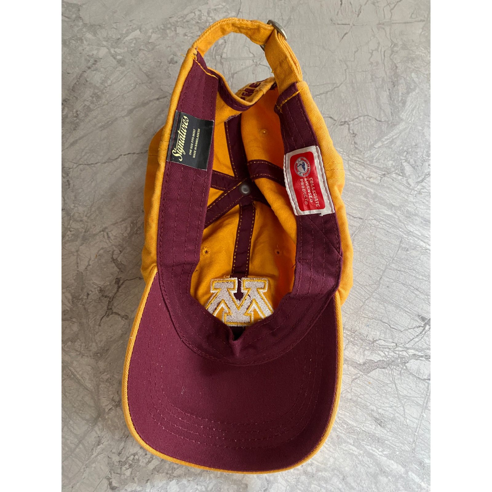 Signatures Minnesota Gophers Strapback Baseball Hat Size ONE SIZE - 5 Thumbnail