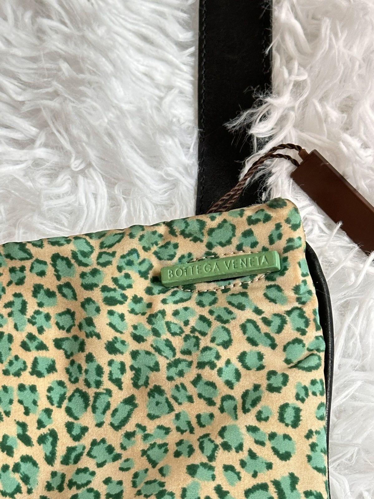 Bottega Veneta Vintage Bottega Veneta Leopard Nylon Shoulder Bag Size ONE SIZE - 17 Thumbnail
