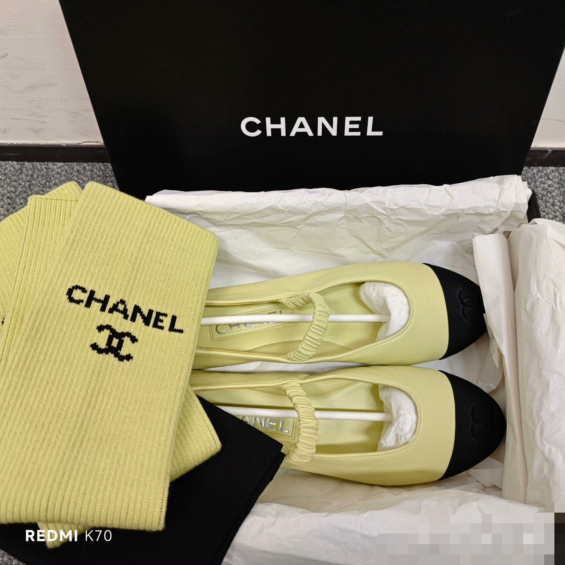 Chanel Chanel Leather Green Lowtop Sneakers 37 Women Size US 6.5 / IT 36.5 - 1 Thumbnail