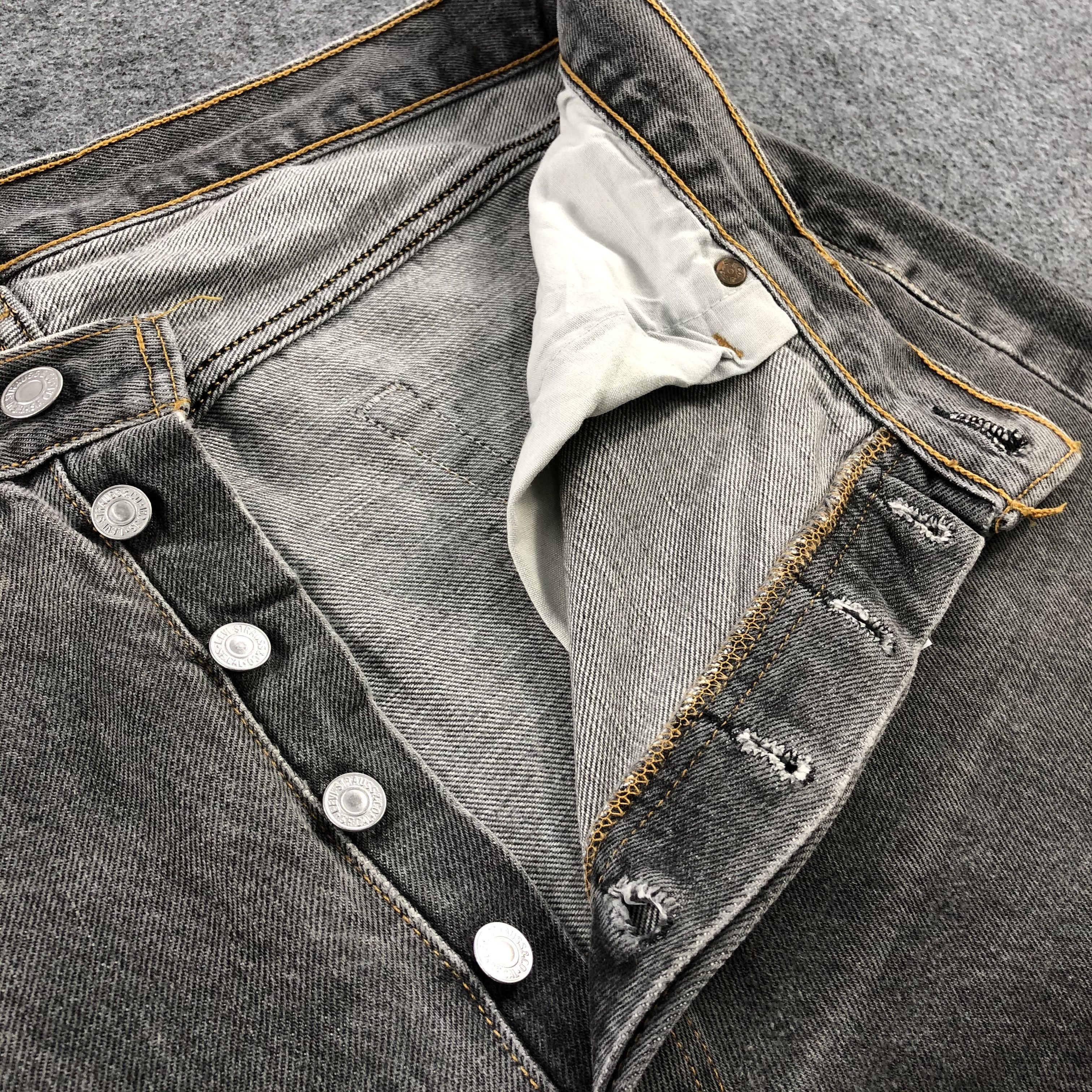 Levi's Vintage 90s Faded Levis Levis 501 Jeans-JM1629 Size US 37 - 12 Thumbnail