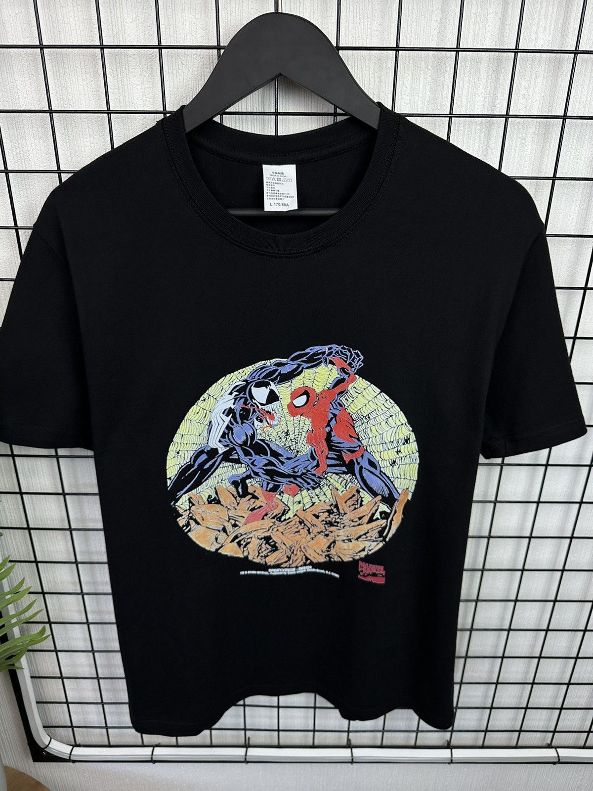 Marvel Comics Spiderman & Venom Marvel Comics Tee Shirt Men Black L Size US L / EU 52-54 / 3 - 4 Thumbnail
