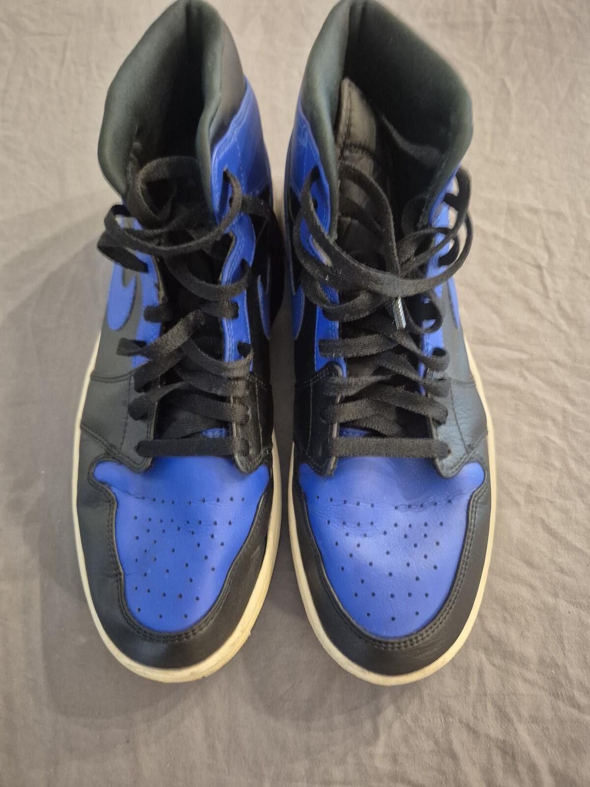 Jordan Brand Jordan 1 Mid Hyper Royal Tumbled Leather Size 10 Men Size US 10 / EU 43 - 4 Thumbnail