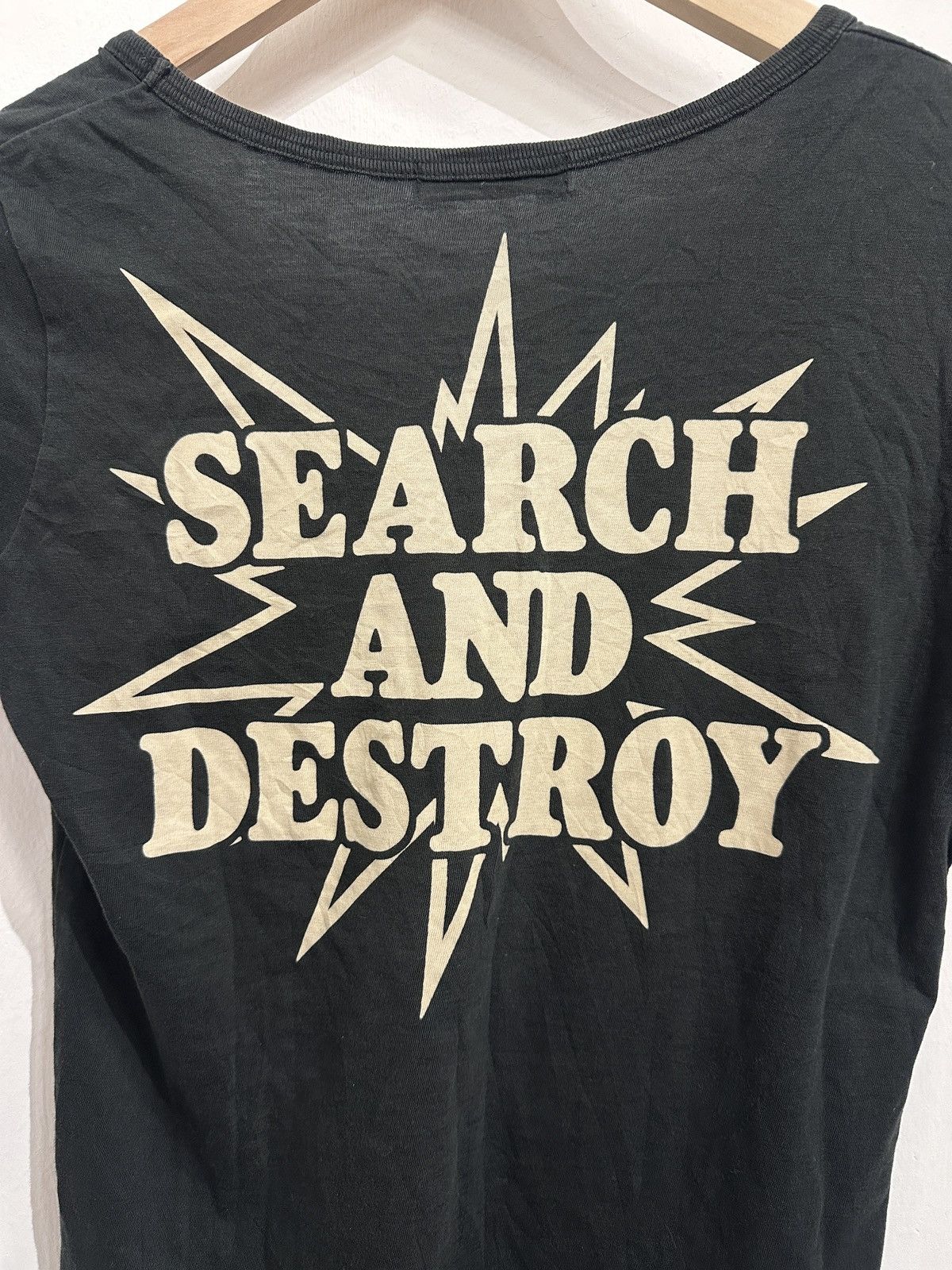 Hysteric Glamour 00s Hysteric Glamour “Search And Destroy” Graphic T-Shirt Size US S / EU 44-46 / 1 - 4 Thumbnail