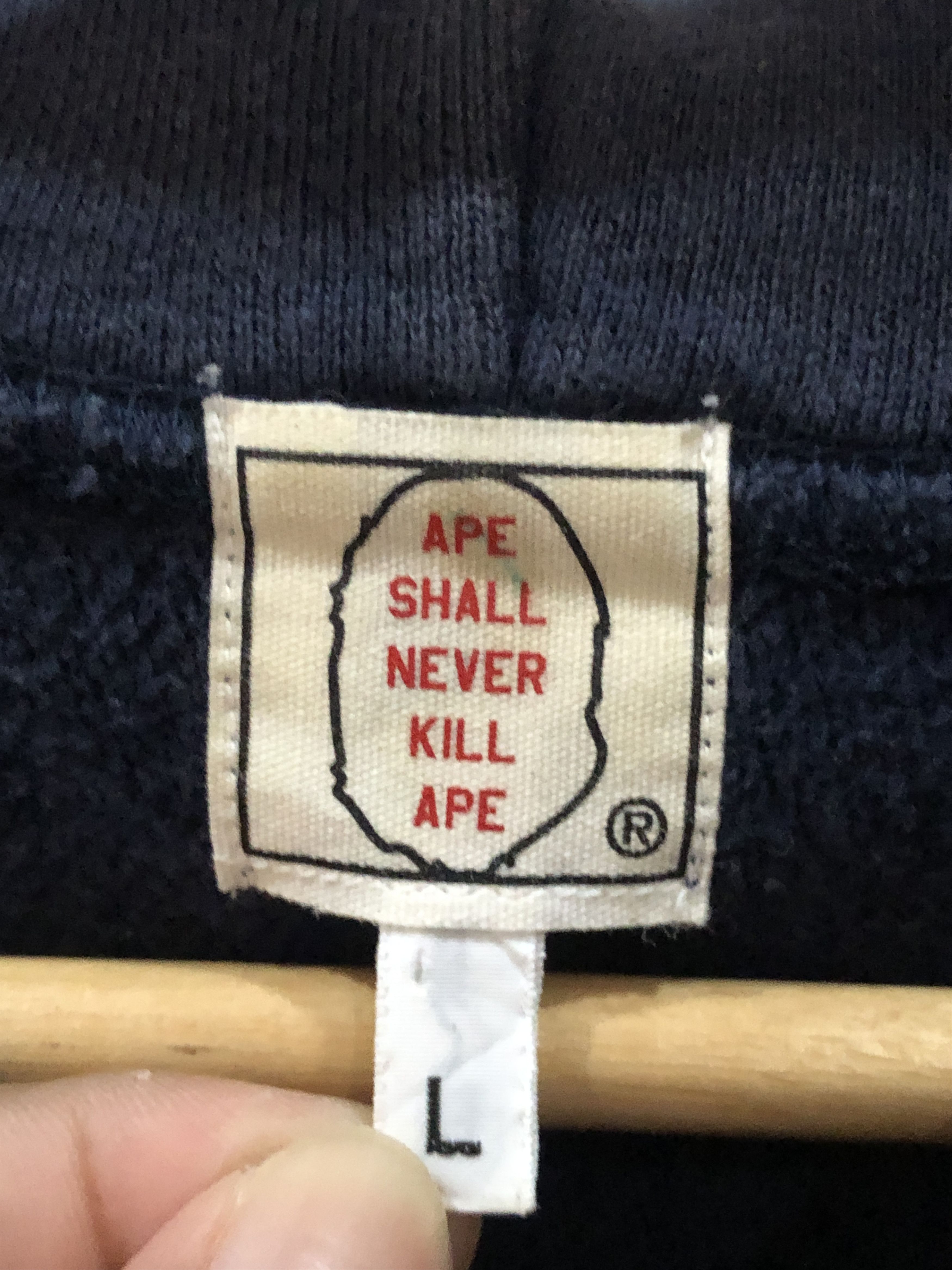 Bape OG CIRCA 2000 APE SHALL NEVER KILL APE HOODIE Size US L / EU 52-54 / 3 - 7 Thumbnail