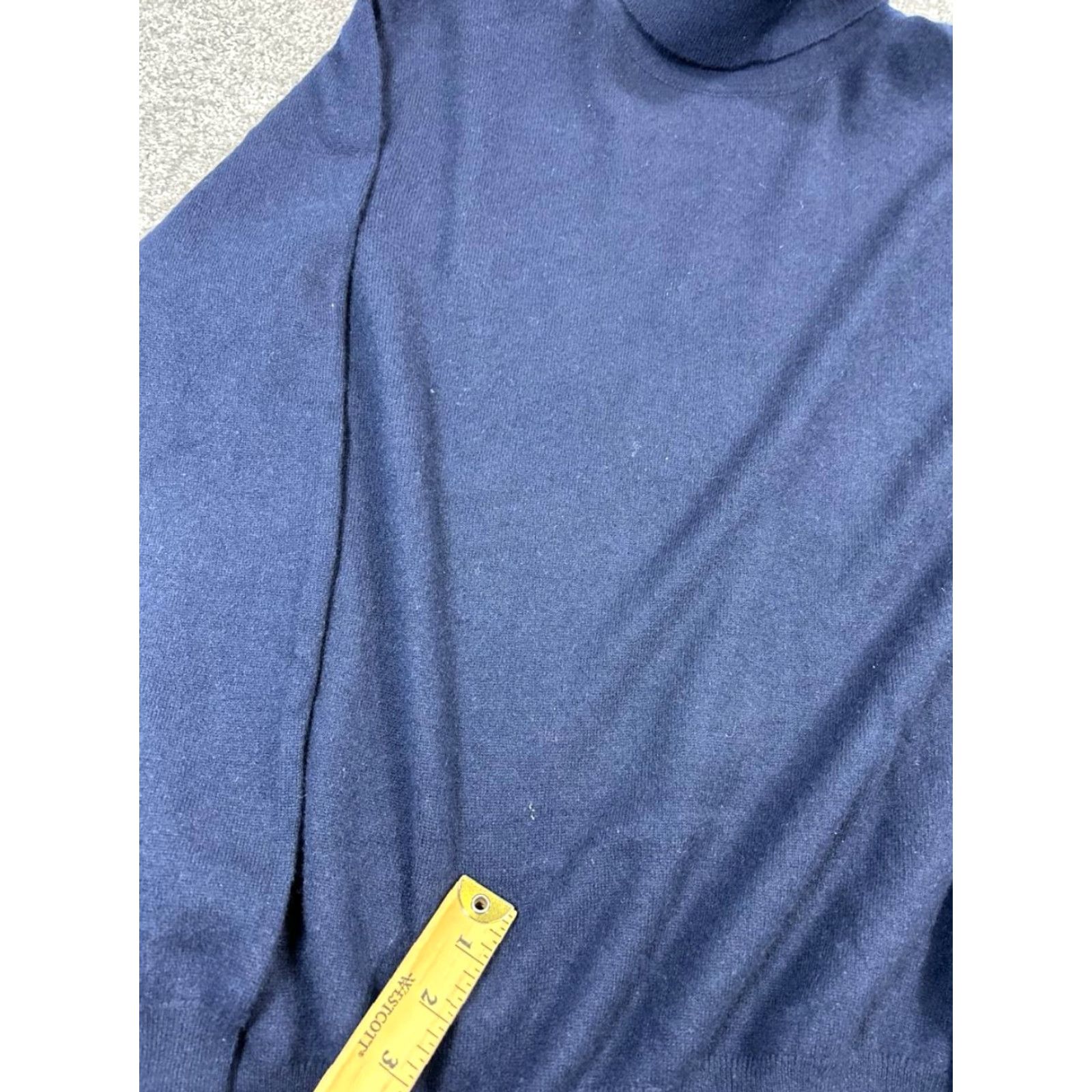 Vintage VINTAGE Drakes Sweater Mens Medium Blue Cashmere Knit Turtleneck Pullover Winter Fall Solid Size US M / EU 48-50 / 2 - 5 Thumbnail