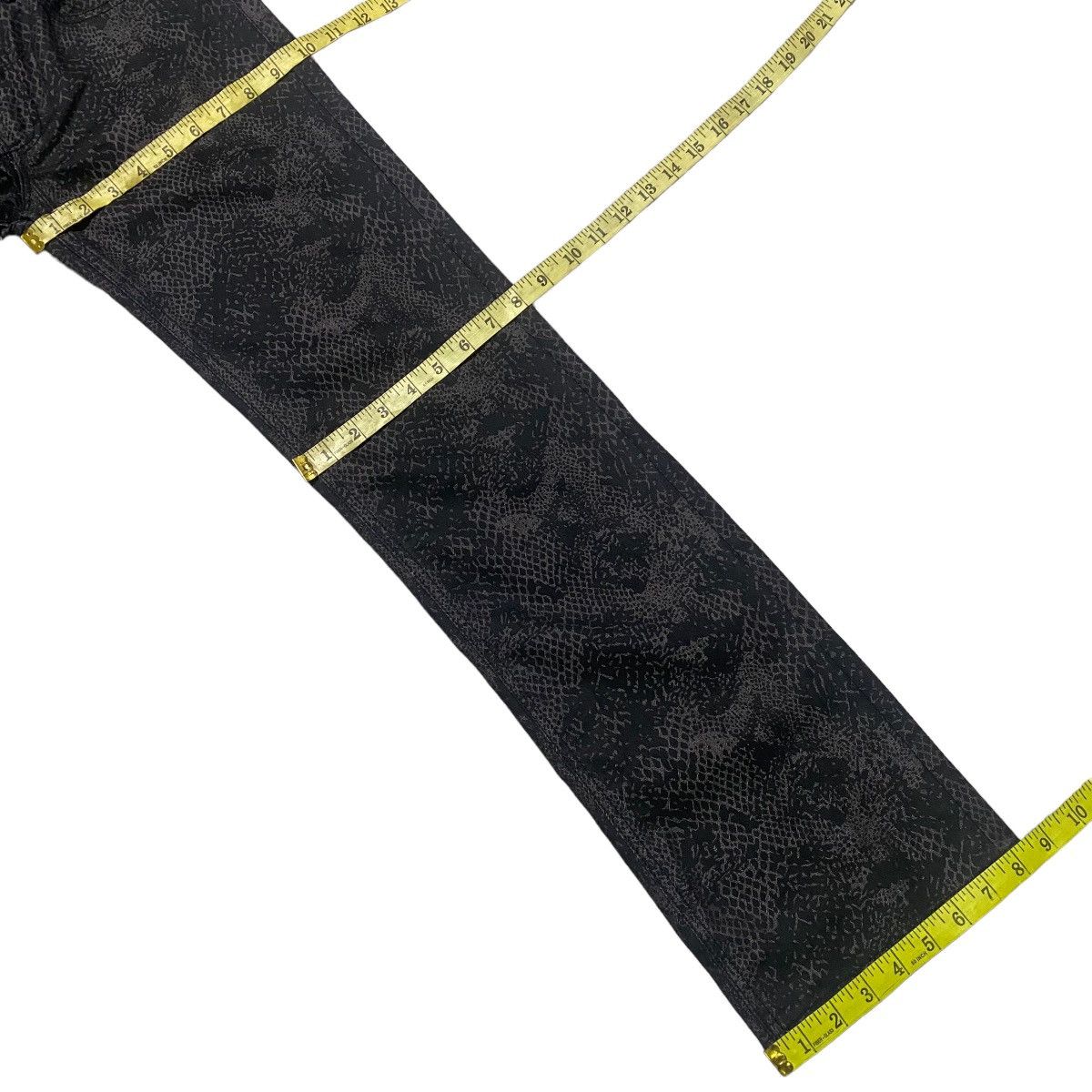 Japanese Brand LOWBOX Snake Pattern Flare Jeans Size US 28 / EU 44 - 18 Thumbnail