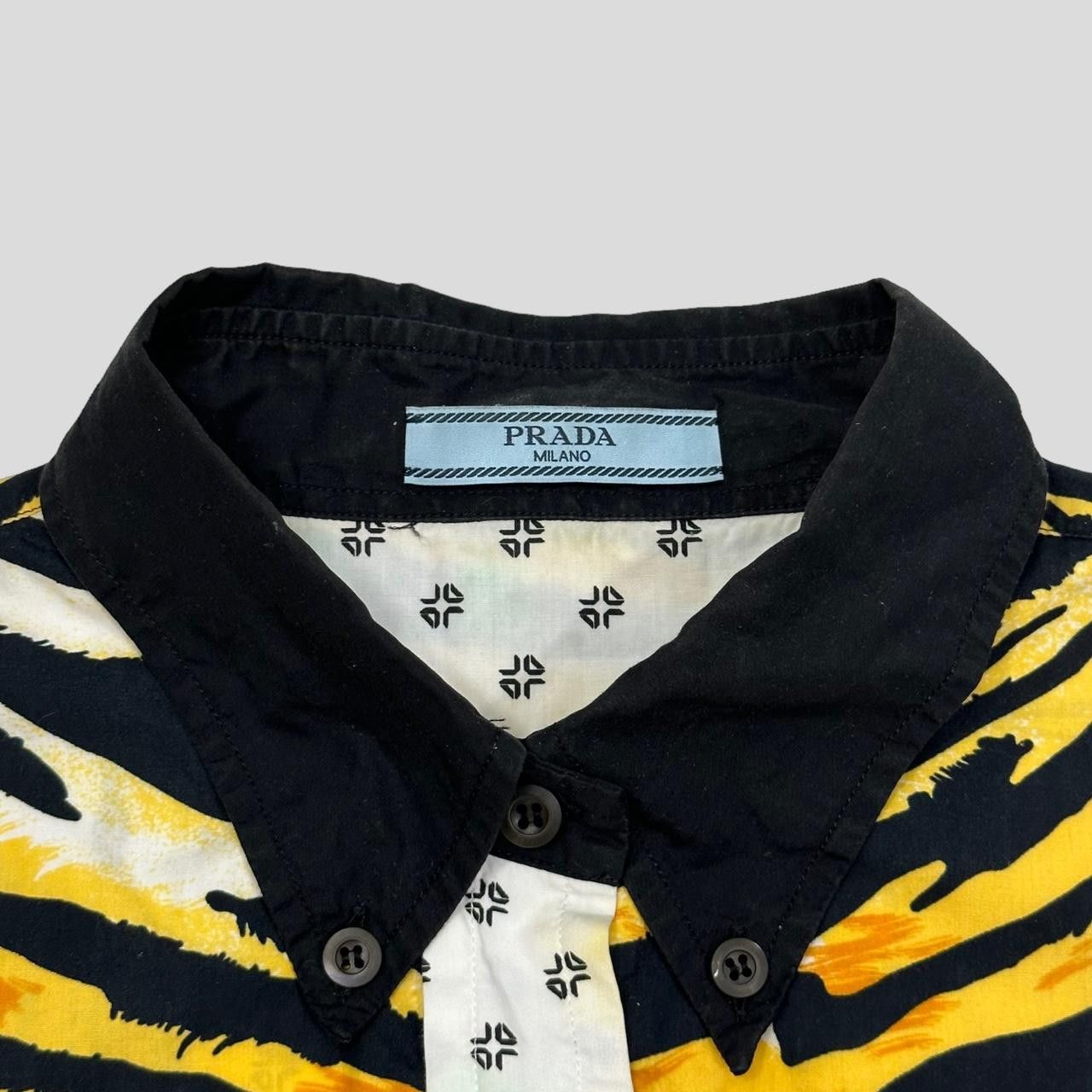 Prada Prada Milano 2018 Comic Strip Boxy Graphic Shirt - M Size US M / EU 48-50 / 2 - 6 Thumbnail