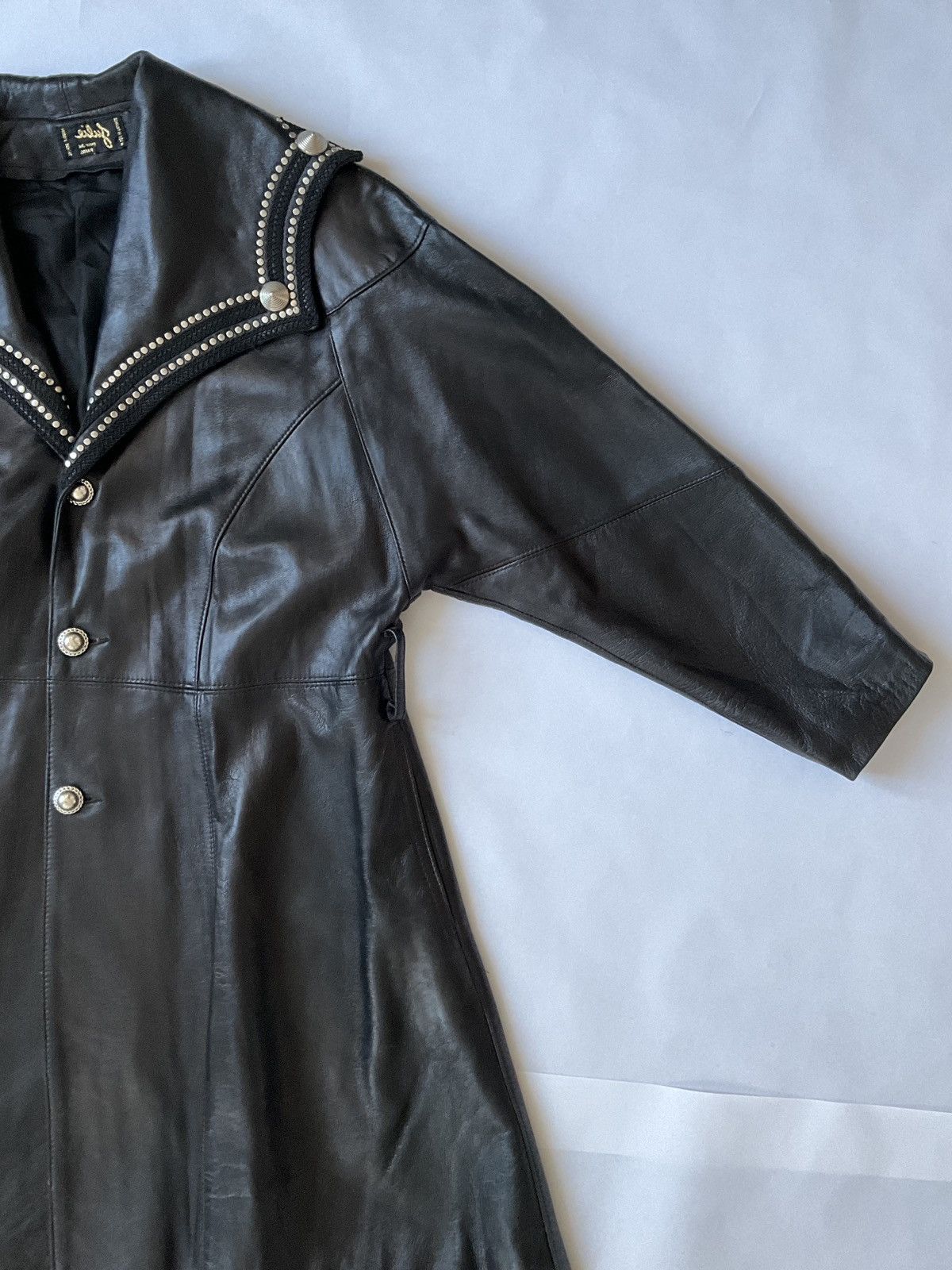 Vintage Leather coat with beautiful studded neckline Size XL / US 12-14 / IT 48-50 - 6 Thumbnail