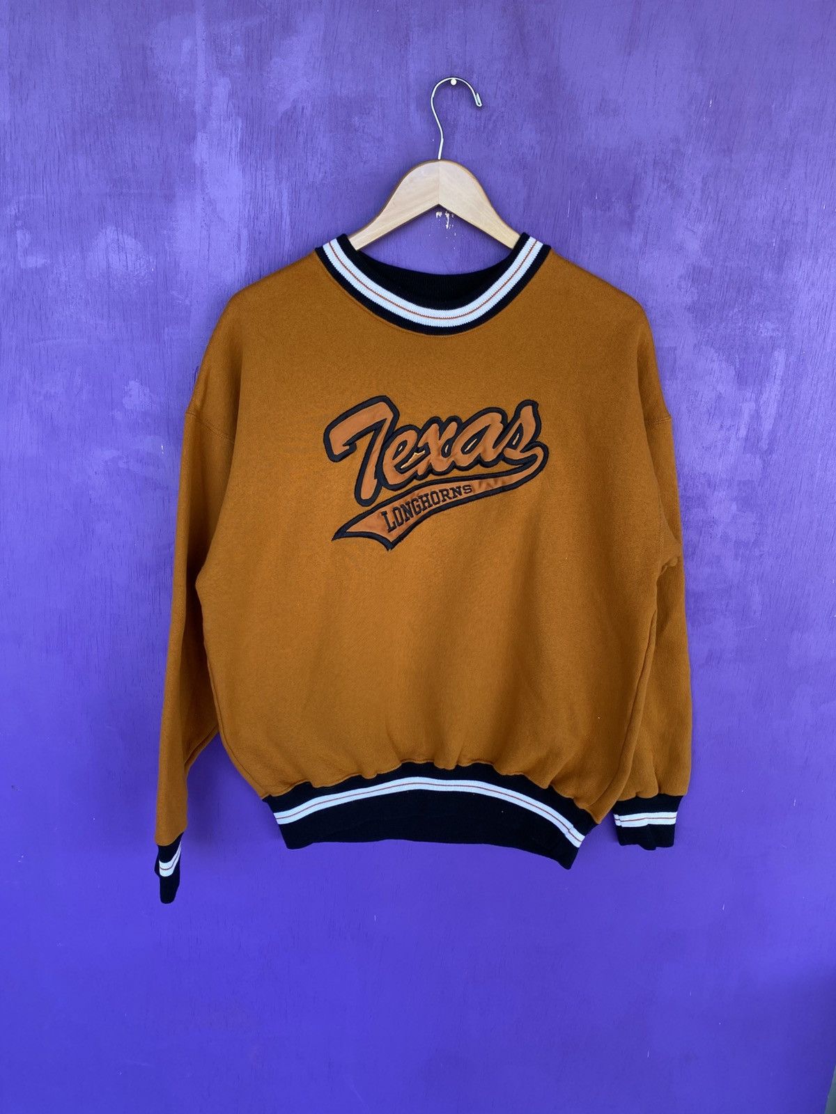 Other Vintage 90s Texas Longhorns script sweatshirt Size US L / EU 52-54 / 3 - 1 Thumbnail