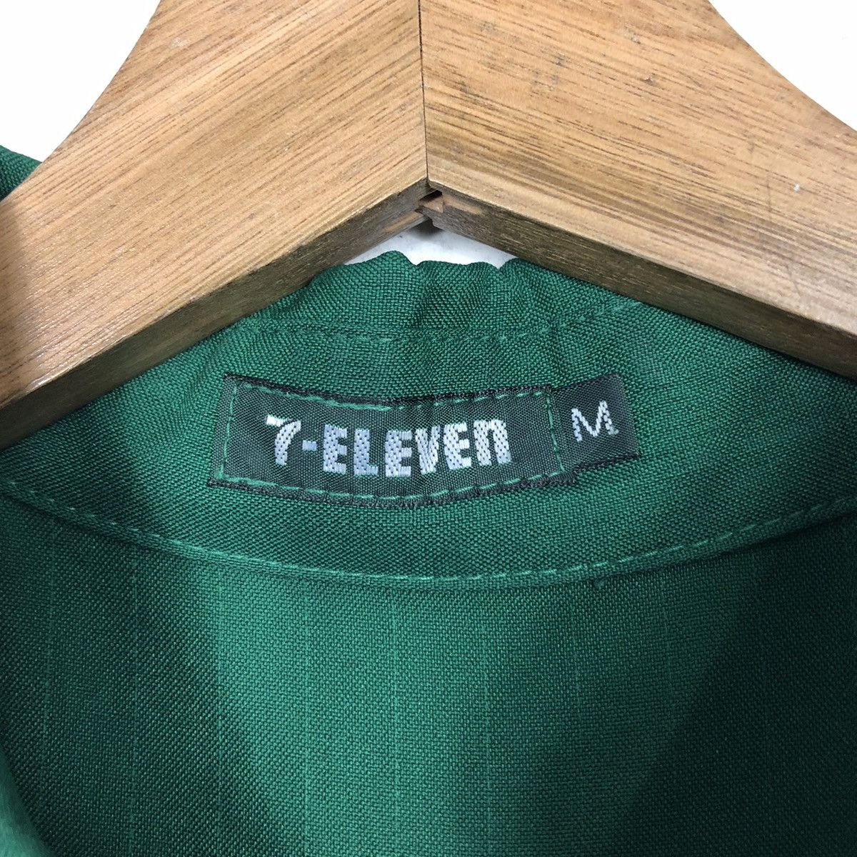 Japanese Brand Vintage 7-Eleven Employee Uniform Jacket Green Zip-Up Size US M / EU 48-50 / 2 - 20 Thumbnail