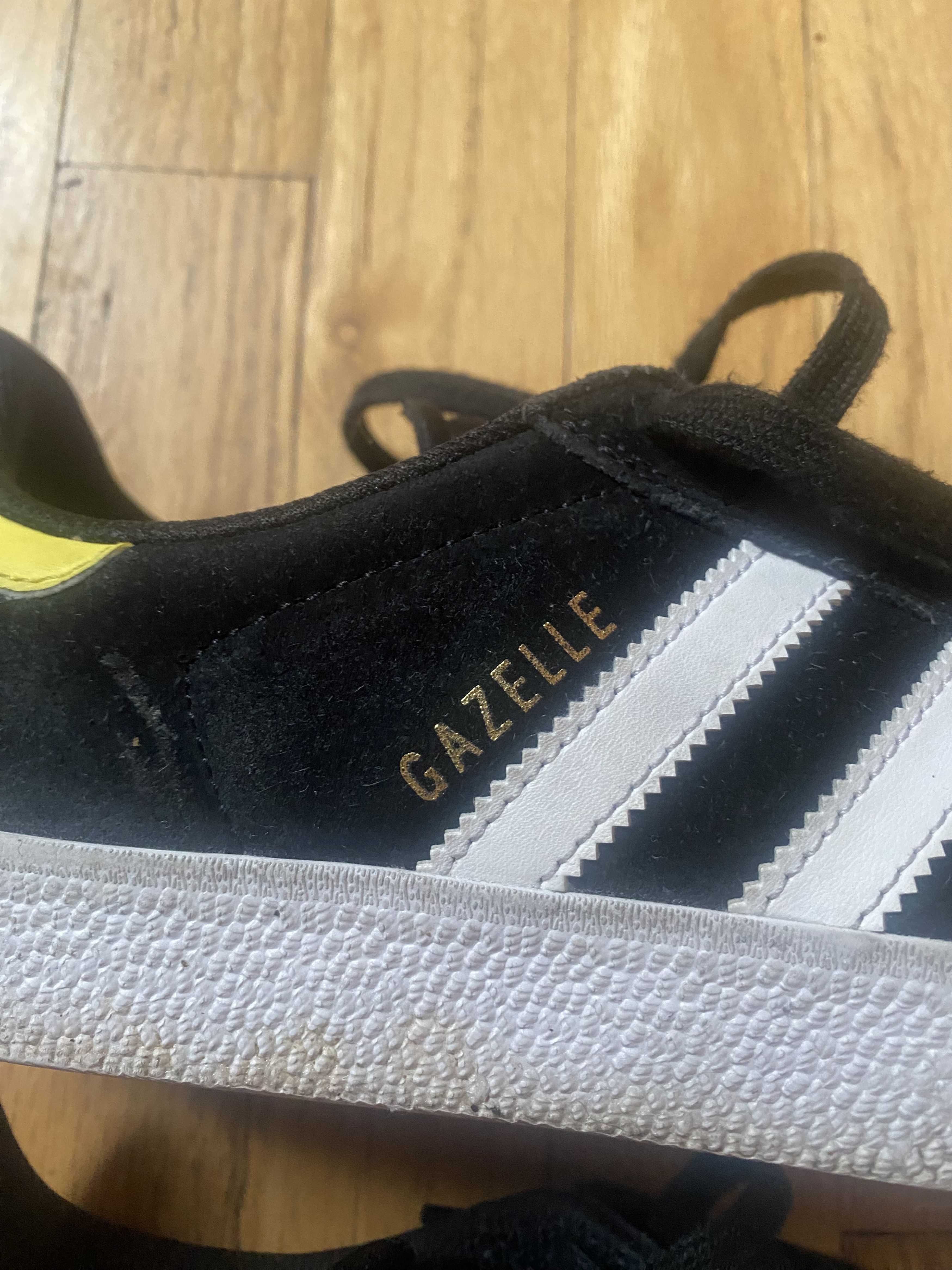 Adidas Adidas Gazelle Size US 10 / EU 43 - 2 Thumbnail