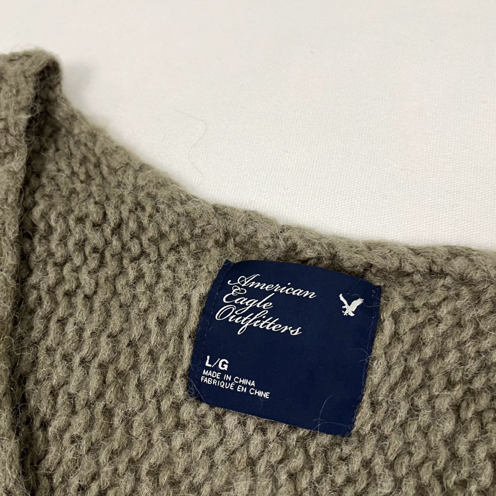 American Eagle Outfitters VINTAGE American Eagle Outfitters Sweater Womens Large Brown Wool Mohair Knit V-Neck Pullover Size L / US 10 / IT 46 - 2 Thumbnail